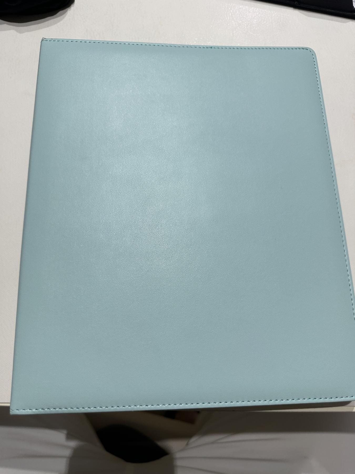 外钞收藏家》第三百七十二期 两本评级币册子 二手使用过 品相如图