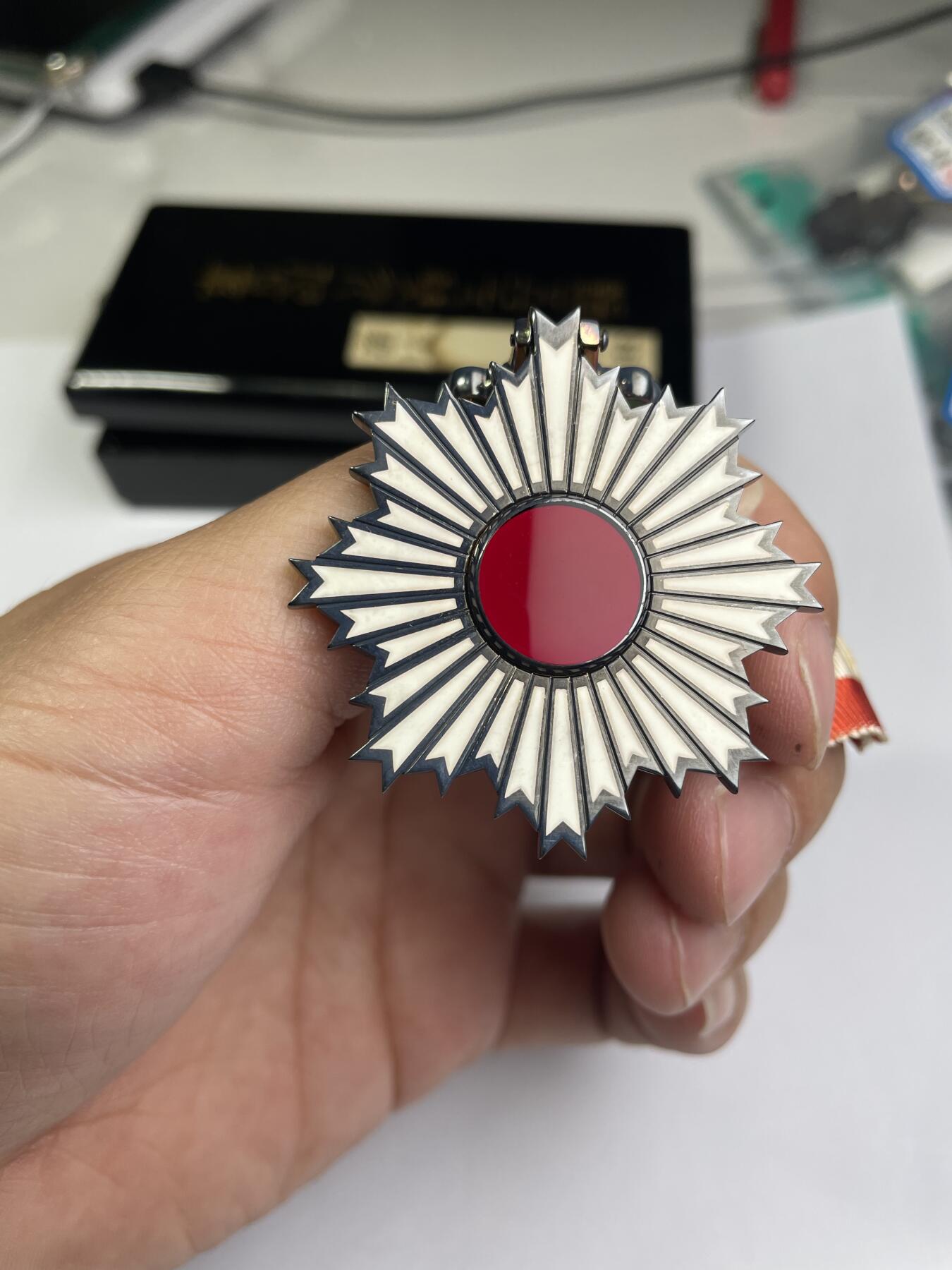 2024年集古藏今外币拍卖第七期-第9场—（总第69拍） 原盒勋五等双光旭日银章