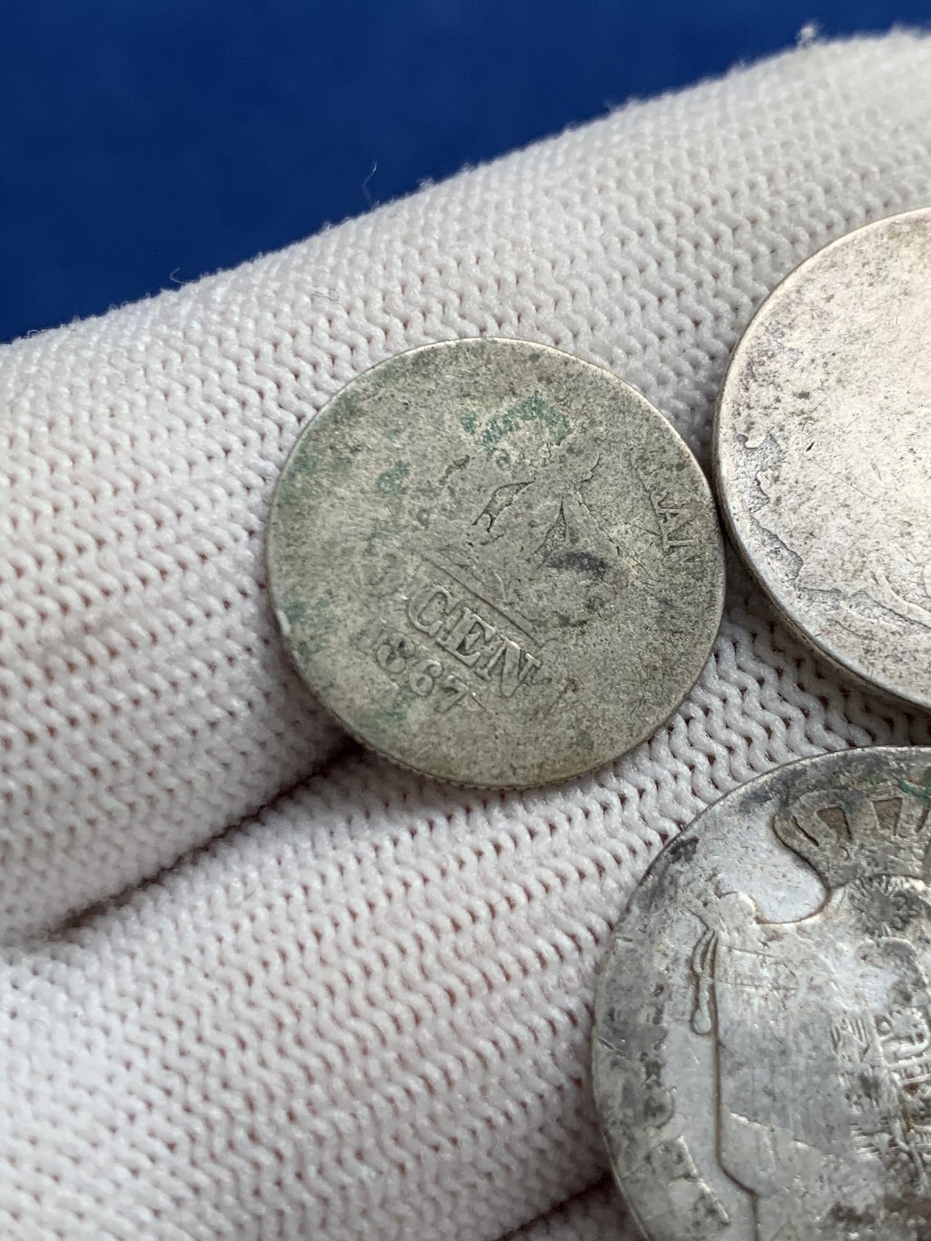 《竞宝斋》第272场- 周日，周一，周二  3场连拍 （全场包邮） 3枚一组 拿破仑一世1里拉 海峡爱七 拿破仑三世50分 流通磨损严重 总重12克