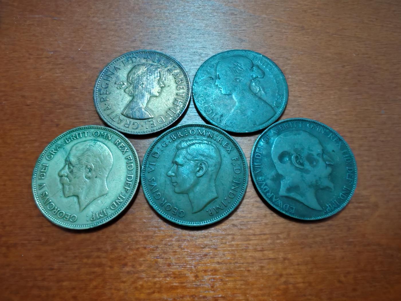 长老汇龙年散币拍卖第一场 1861-1967英国五世同堂1便士大铜币，5枚，流通品如图