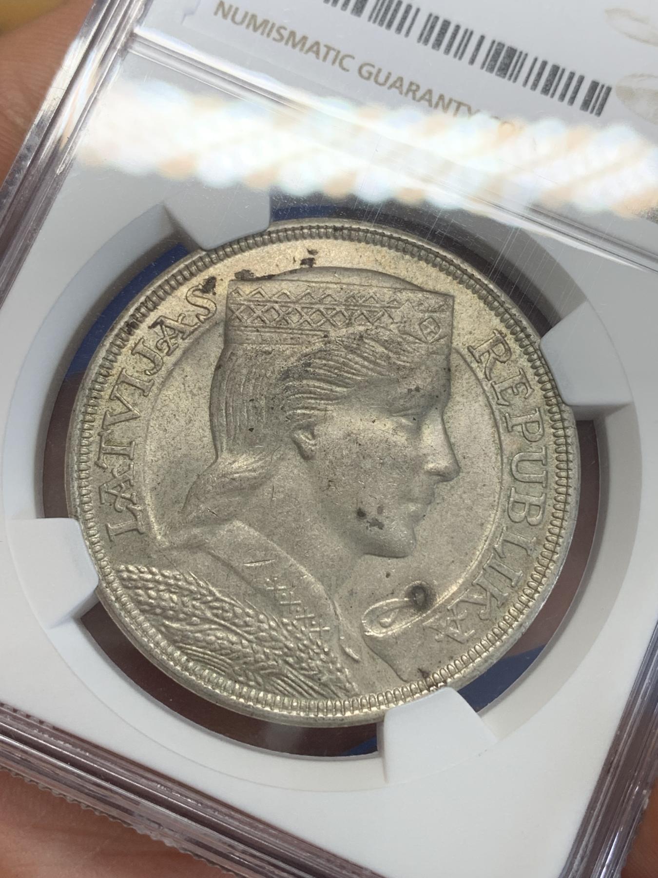 《竞宝斋》第272场- 周日，周一，周二  3场连拍 （全场包邮） NGC MS62 拉脱维亚1929年谷物女神5拉特银币