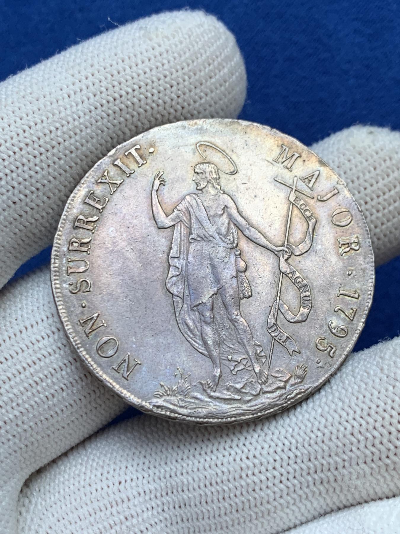 《竞宝斋》第272场- 周日，周一，周二  3场连拍 （全场包邮） 意大利热那亚1795年8里拉银币 稀少品种 整体细节很不错