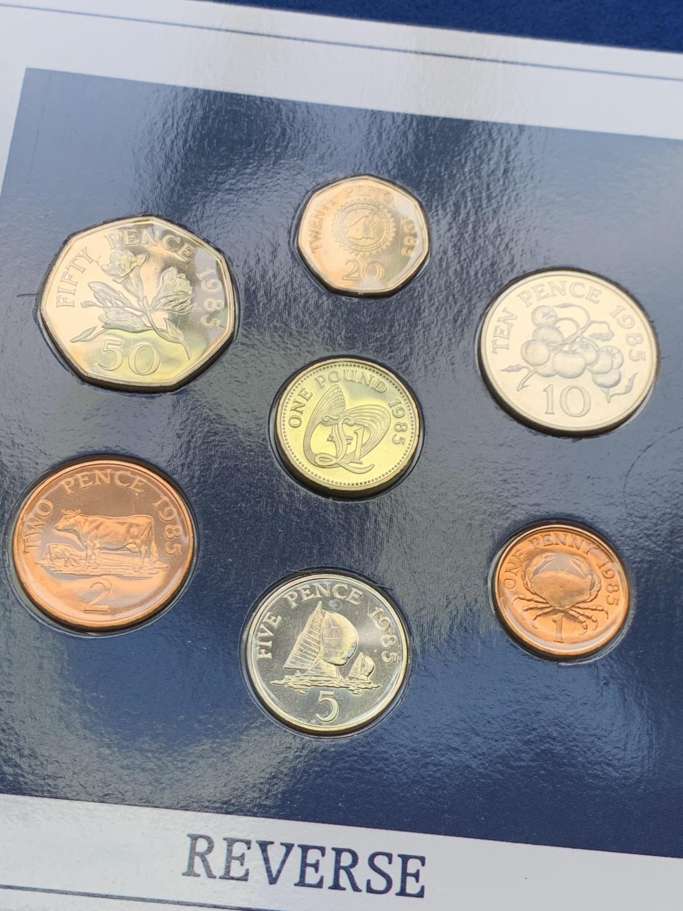 《竞宝斋》第272场- 周日，周一，周二  3场连拍 （全场包邮） 格恩西1985英国皇家造币厂官方流通套币