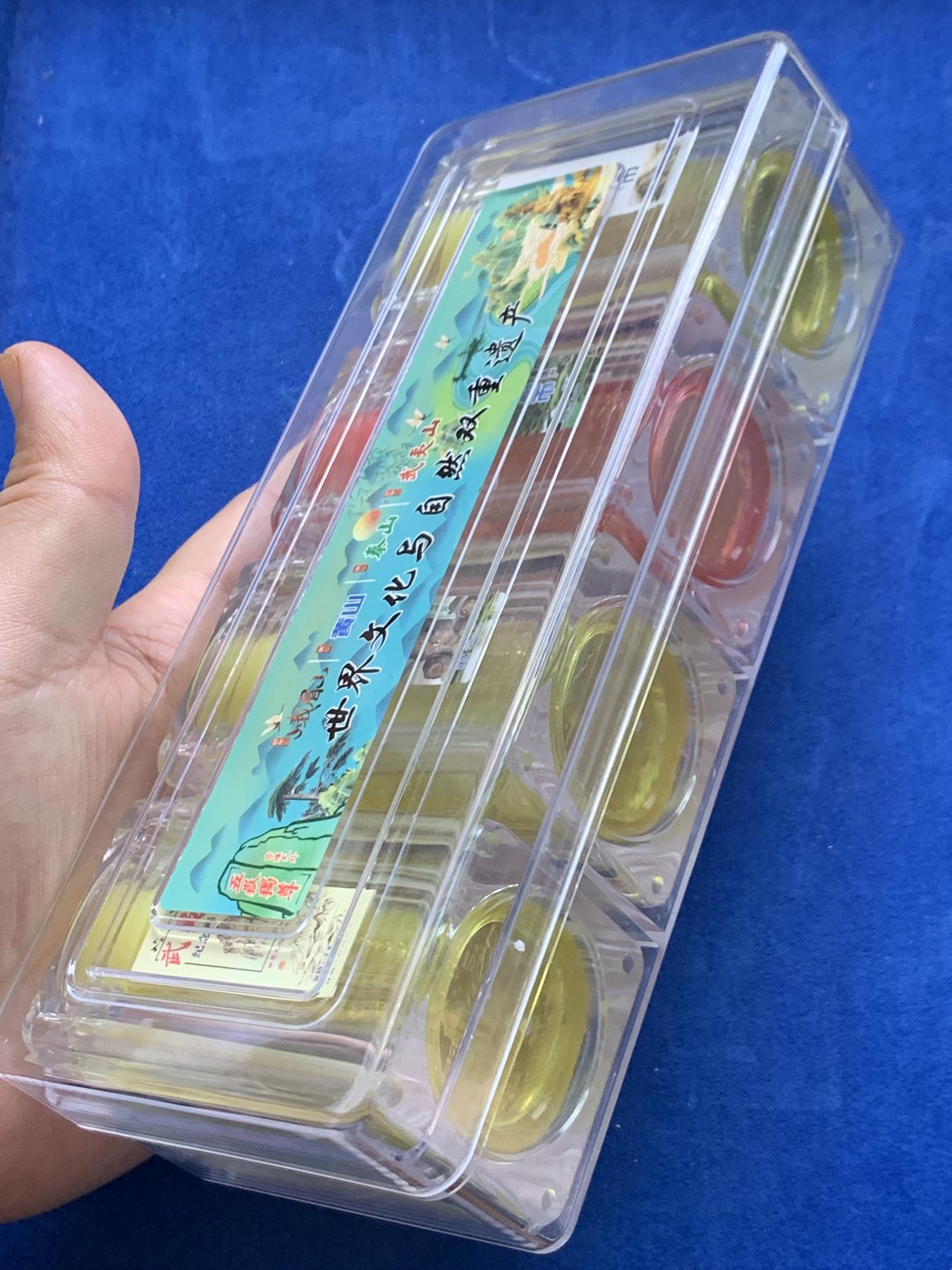 《竞宝斋》第272场- 周日，周一，周二  3场连拍 （全场包邮） 中国双遗系列5元纪念币 铜合金（泰山、武夷山、黄山、峨眉山纪念币各一桶，全新原桶未拆，每桶20枚，送保护盒）