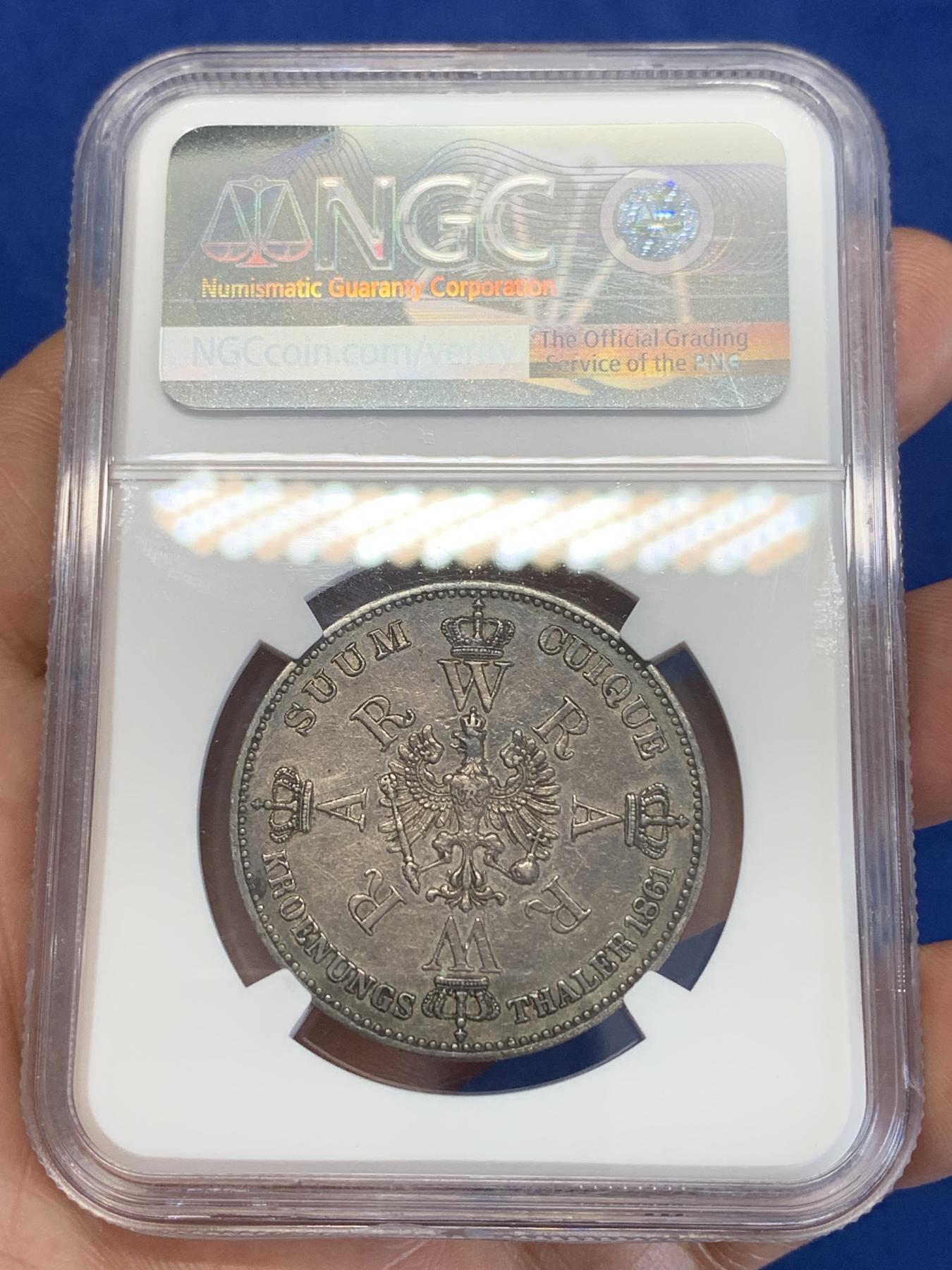 《竞宝斋》第272场- 周日，周一，周二  3场连拍 （全场包邮） NGC XF45 德国普鲁士1861年毛衣泰勒银币 通体黑包浆 状态佳低评了