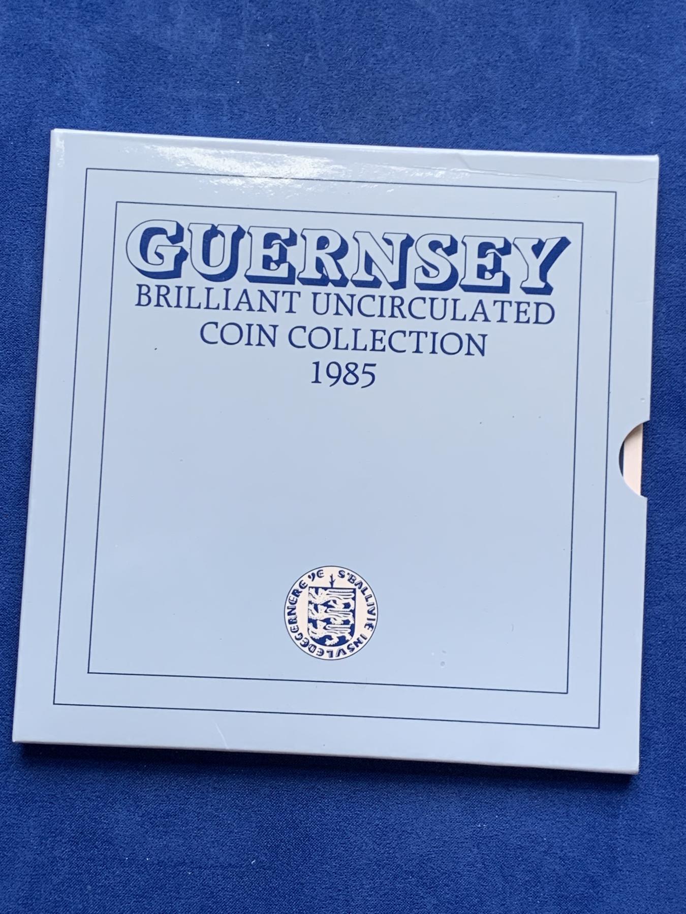 《竞宝斋》第272场- 周日，周一，周二  3场连拍 （全场包邮） 格恩西1985英国皇家造币厂官方流通套币