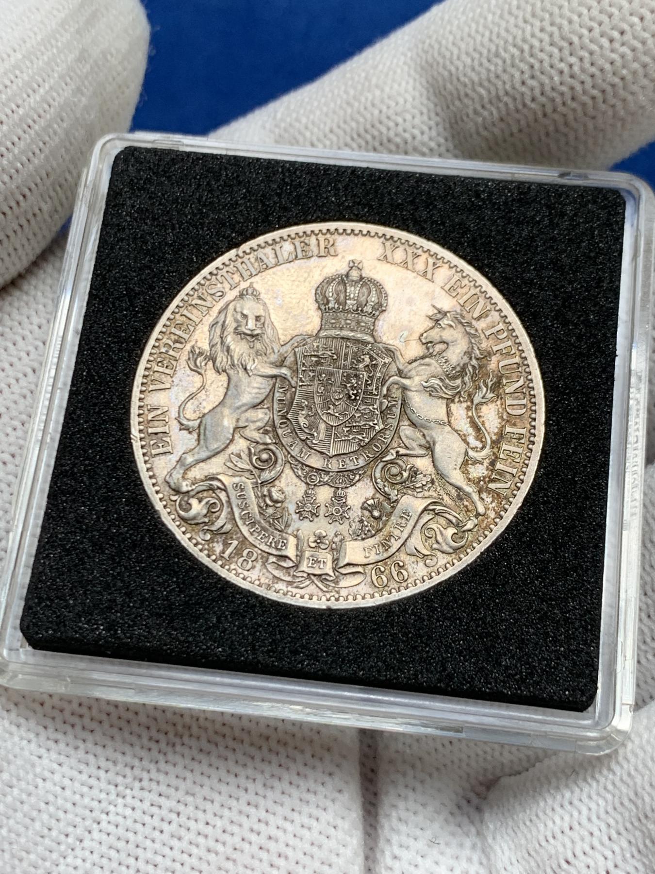 《竞宝斋》第272场- 周日，周一，周二  3场连拍 （全场包邮） 德国1866汉诺威狮马泰勒银币 PL底板 细节非常好可评级