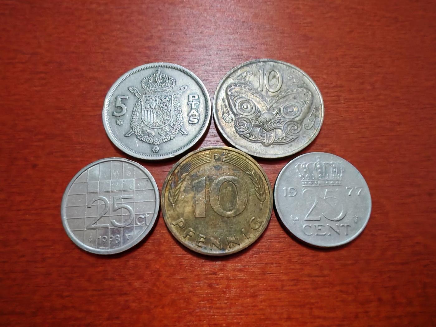 长老汇龙年散币拍卖第一场 1975-98西班牙、新西兰、德国、荷兰铜镍币，5枚，流通品相如图
