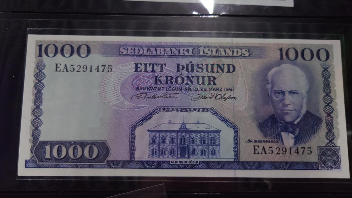 【世界钱币】精选微拍第108期暨2024年第19期  评级币裸钞混合版 1961年冰岛1000克朗 全新绝品