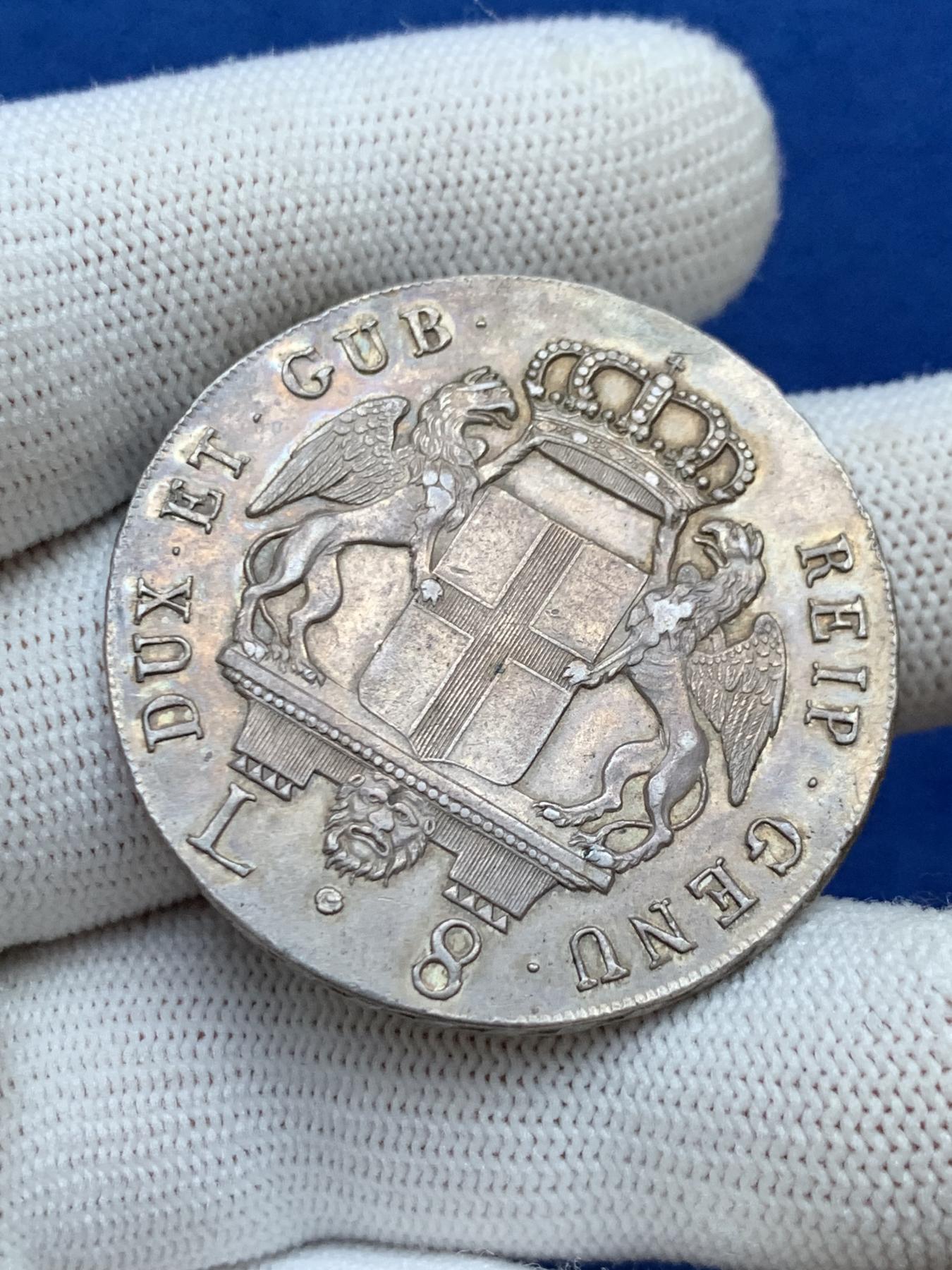 《竞宝斋》第272场- 周日，周一，周二  3场连拍 （全场包邮） 意大利热那亚1795年8里拉银币 稀少品种 整体细节很不错