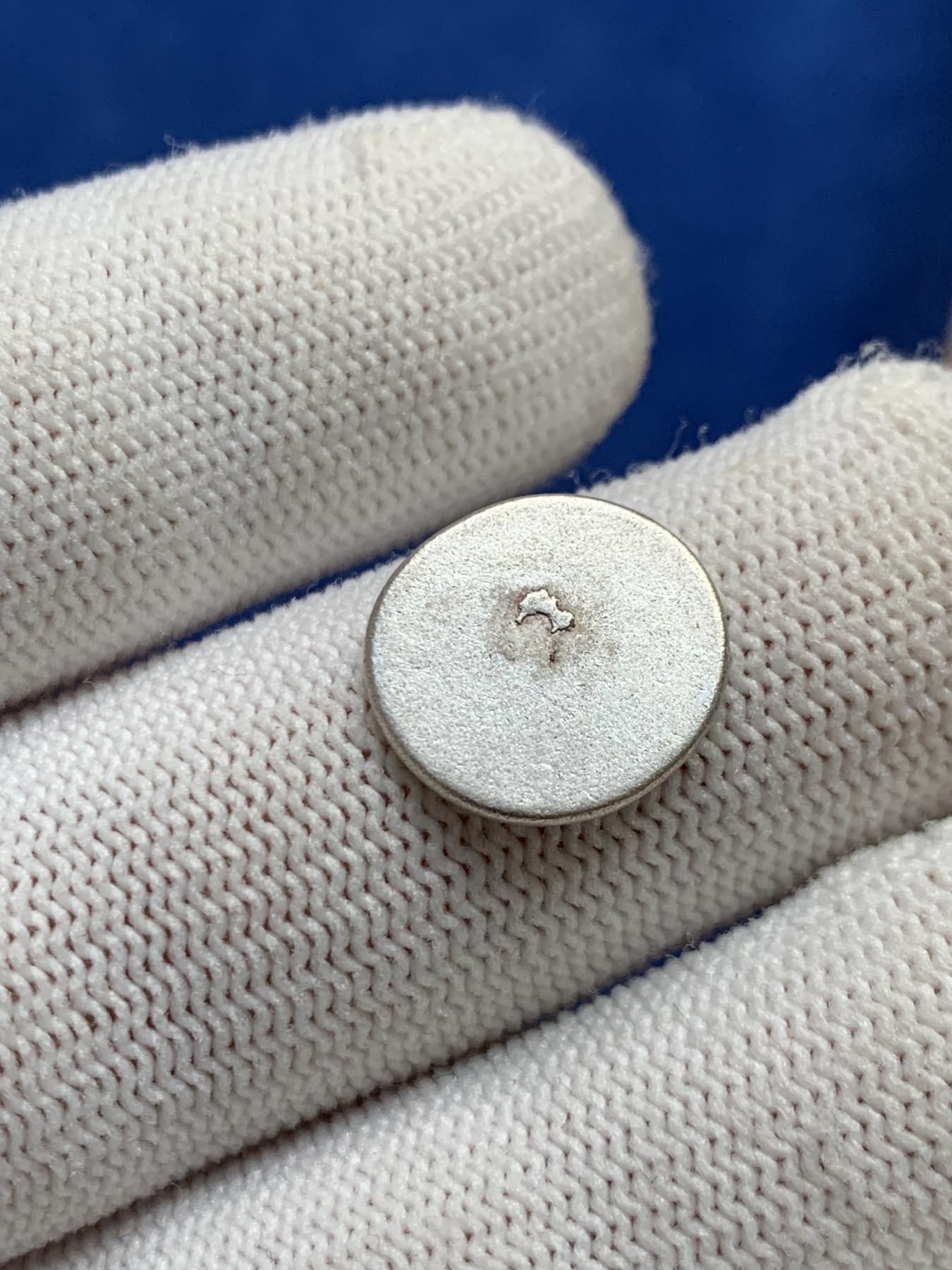 《竞宝斋》第272场- 周日，周一，周二  3场连拍 （全场包邮） 柬埔寨1847-60小鸟2PE银币 未入盒 细节见图