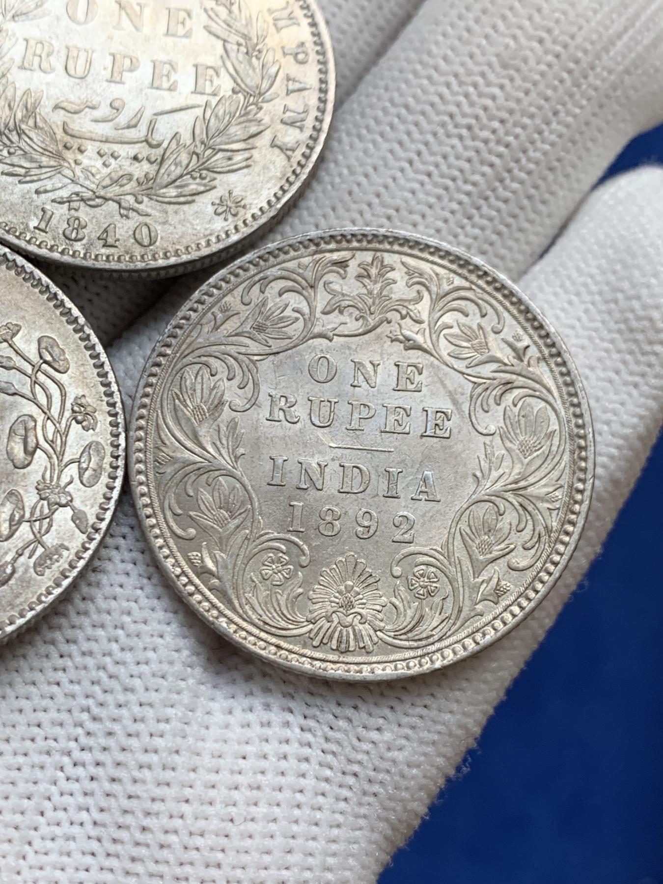 《竞宝斋》第272场- 周日，周一，周二  3场连拍 （全场包邮） 3枚一组 印度卢比1840+1892+1906 带光好品可送评状态