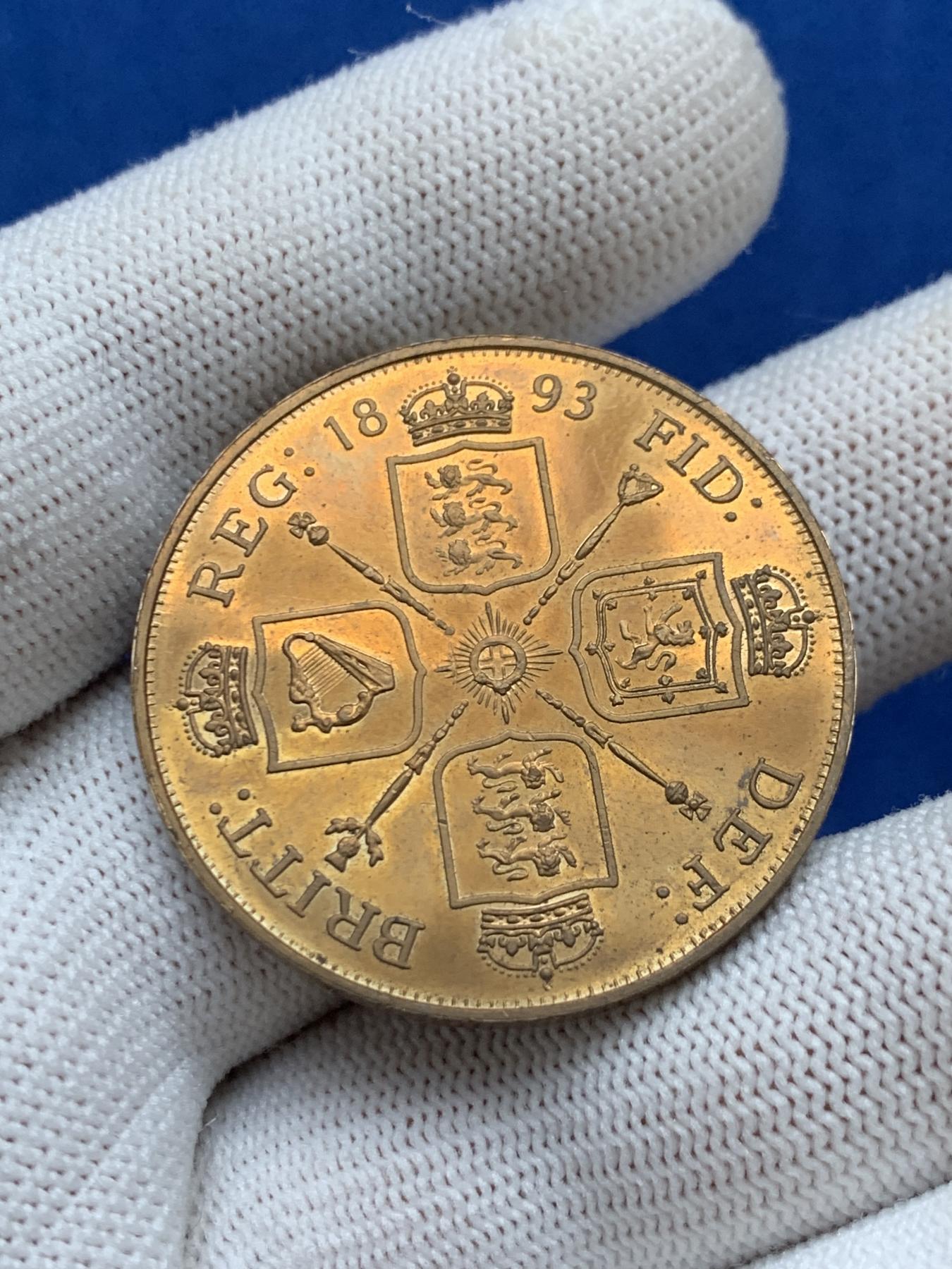 《竞宝斋》第272场- 周日，周一，周二  3场连拍 （全场包邮） 英国维多利亚披纱版臆造币 工艺很不错 细节见图