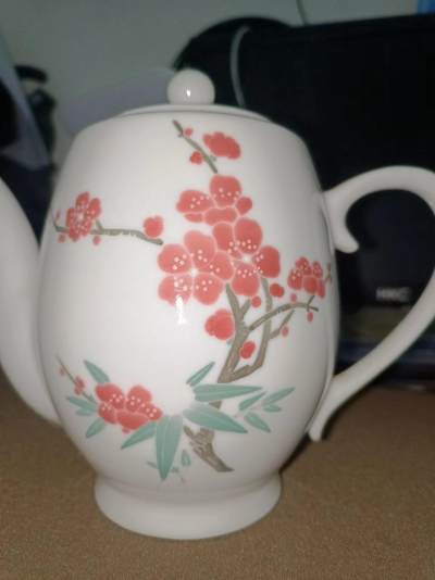 红藏精品，《手绘梅花大茶壶》 - 红藏精品，《手绘梅花大茶壶》