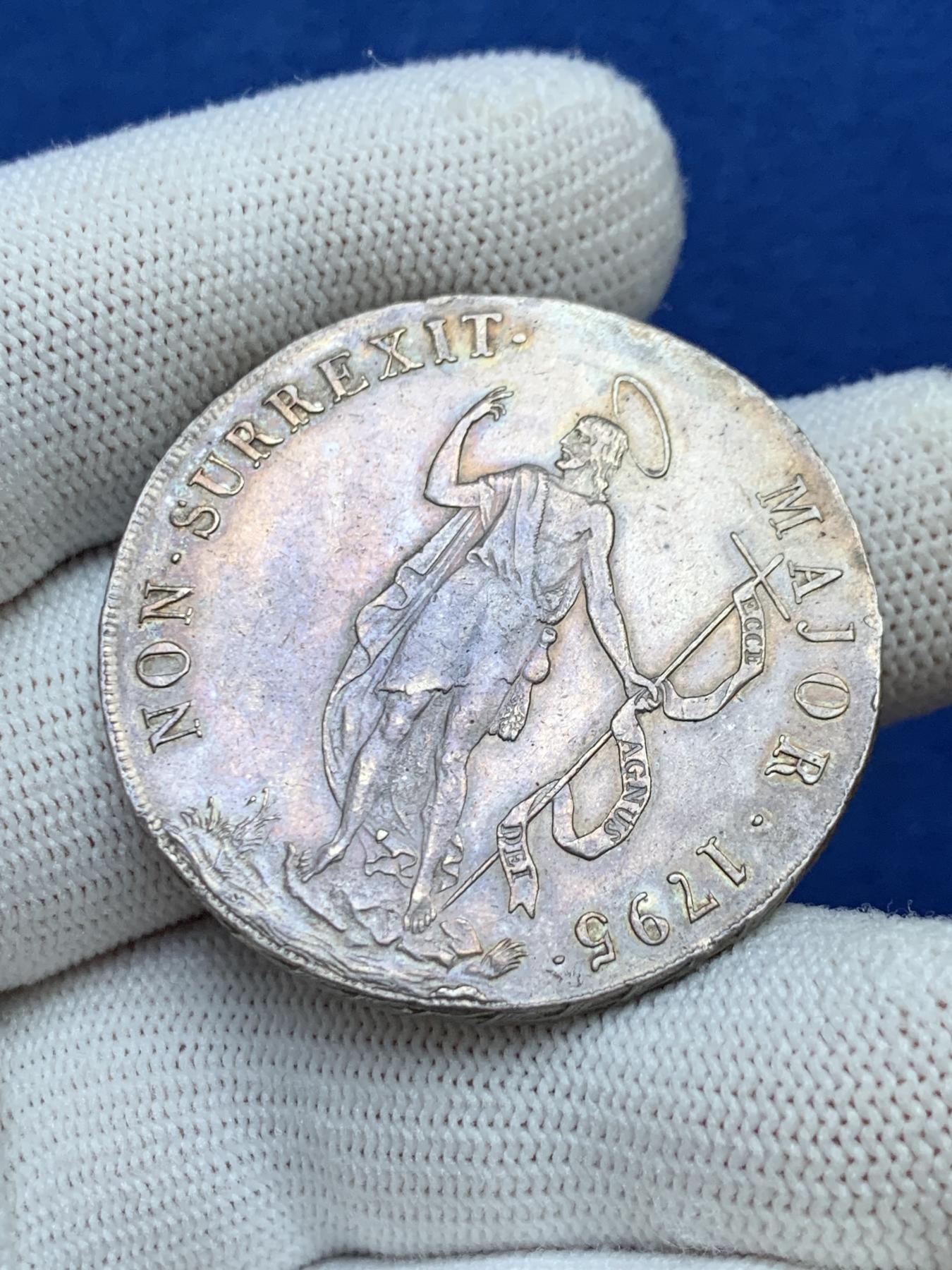 《竞宝斋》第272场- 周日，周一，周二  3场连拍 （全场包邮） 意大利热那亚1795年8里拉银币 稀少品种 整体细节很不错