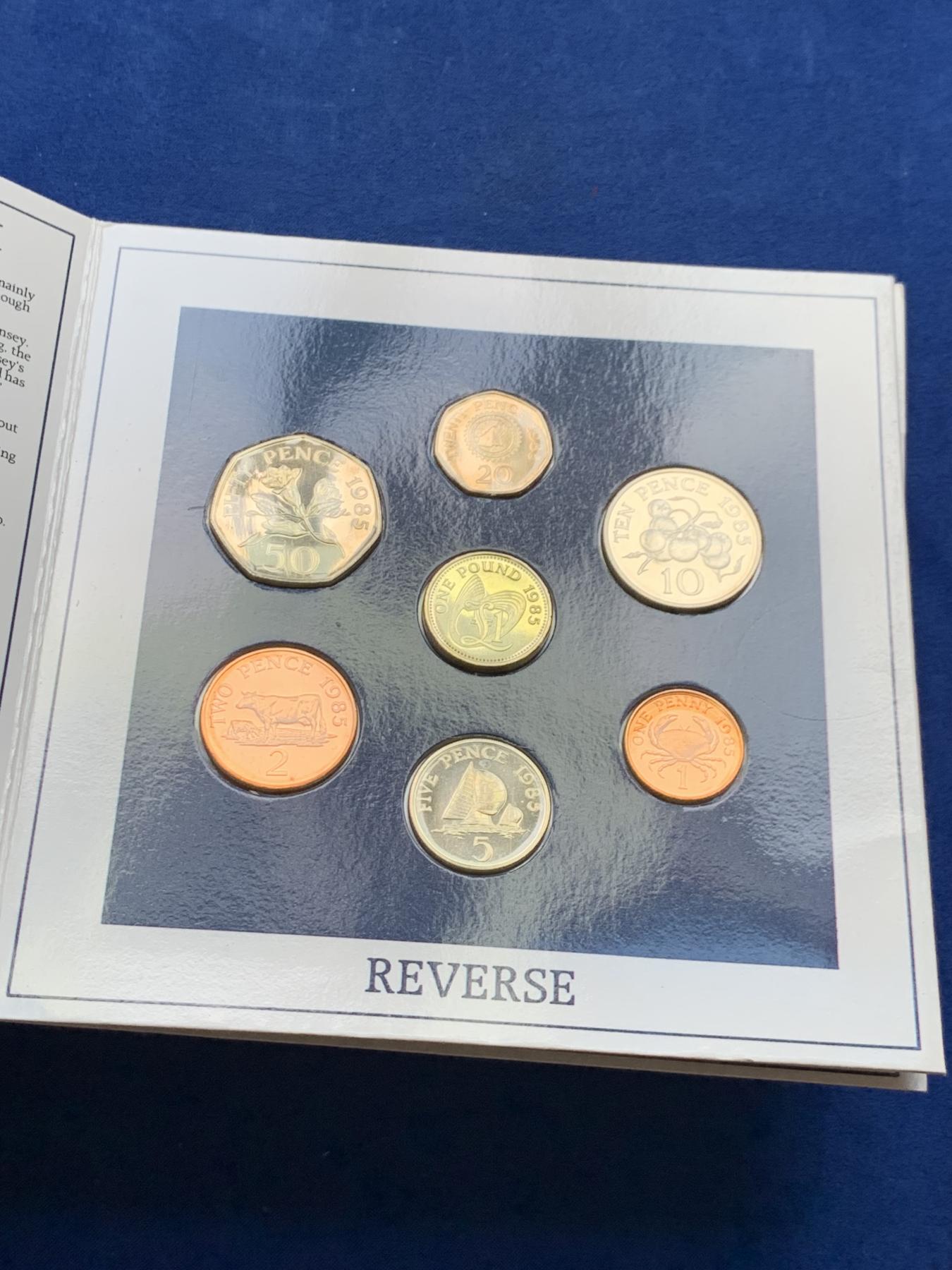 《竞宝斋》第272场- 周日，周一，周二  3场连拍 （全场包邮） 格恩西1985英国皇家造币厂官方流通套币