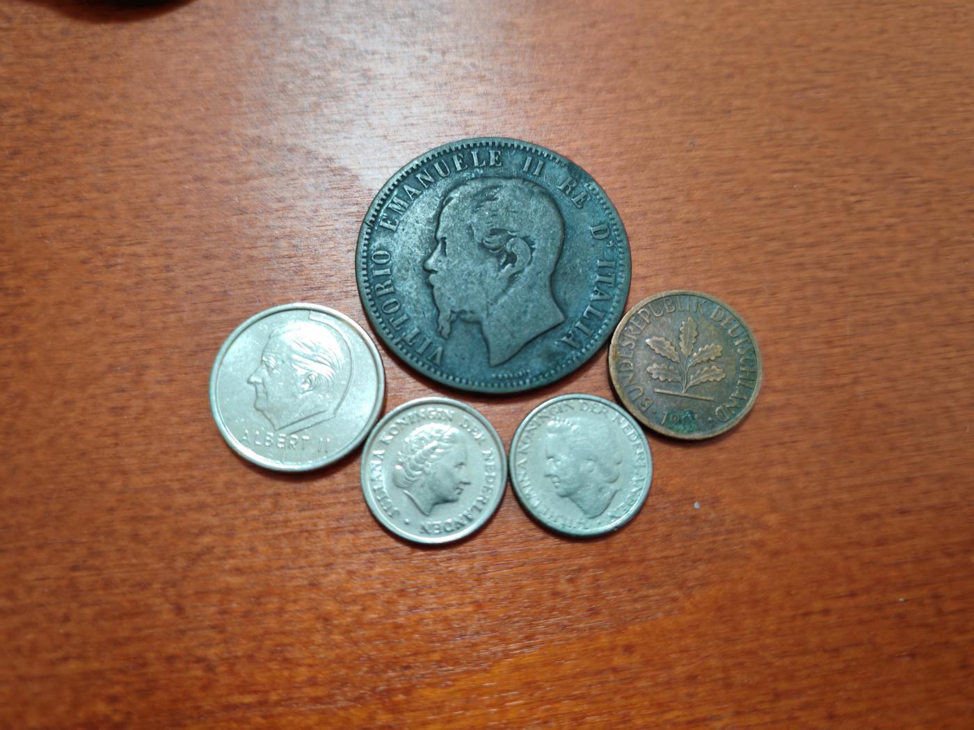 长老汇龙年散币拍卖第一场 1866-1998意大利、德国、比利时、荷兰铜镍币，5枚，流通品相如图