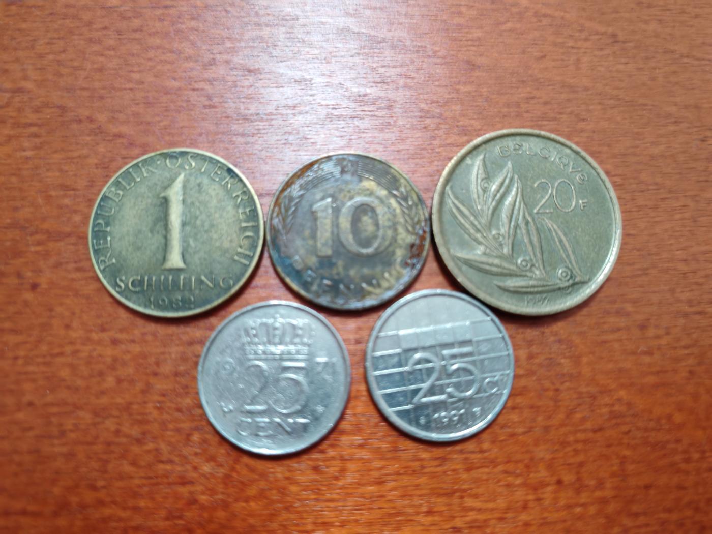 长老汇龙年散币拍卖第一场 1971-91德国、奥地利、比利时、荷兰铜镍币，5枚，流通品相如图