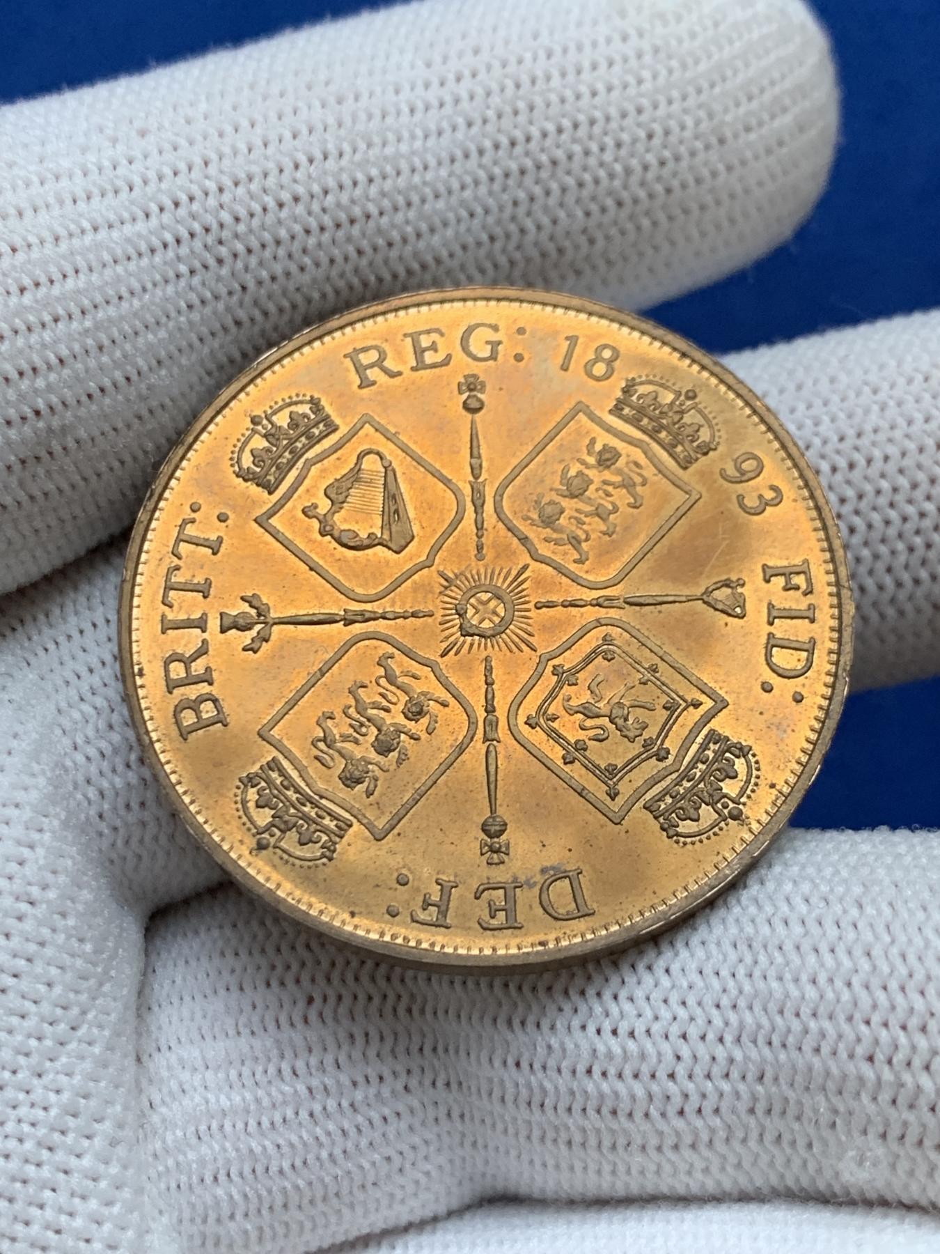 《竞宝斋》第272场- 周日，周一，周二  3场连拍 （全场包邮） 英国维多利亚披纱版臆造币 工艺很不错 细节见图