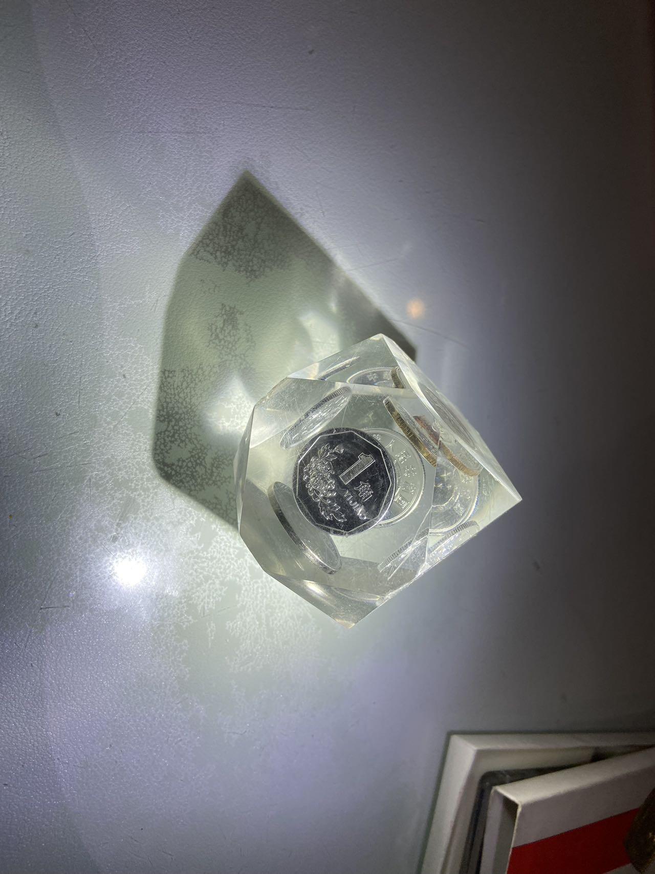 【炜奕收藏】古币纪念币专场，0佣金，全场0+1 第四版流通硬币12面水晶体，梅花五角有点生锈，有部分棱角有磕碰