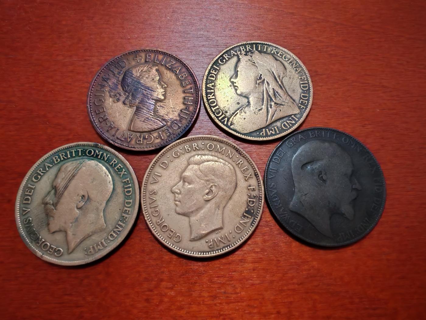 长老汇龙年散币拍卖第一场 1900-65英国五世同堂1便士大铜币，5枚，流通品如图