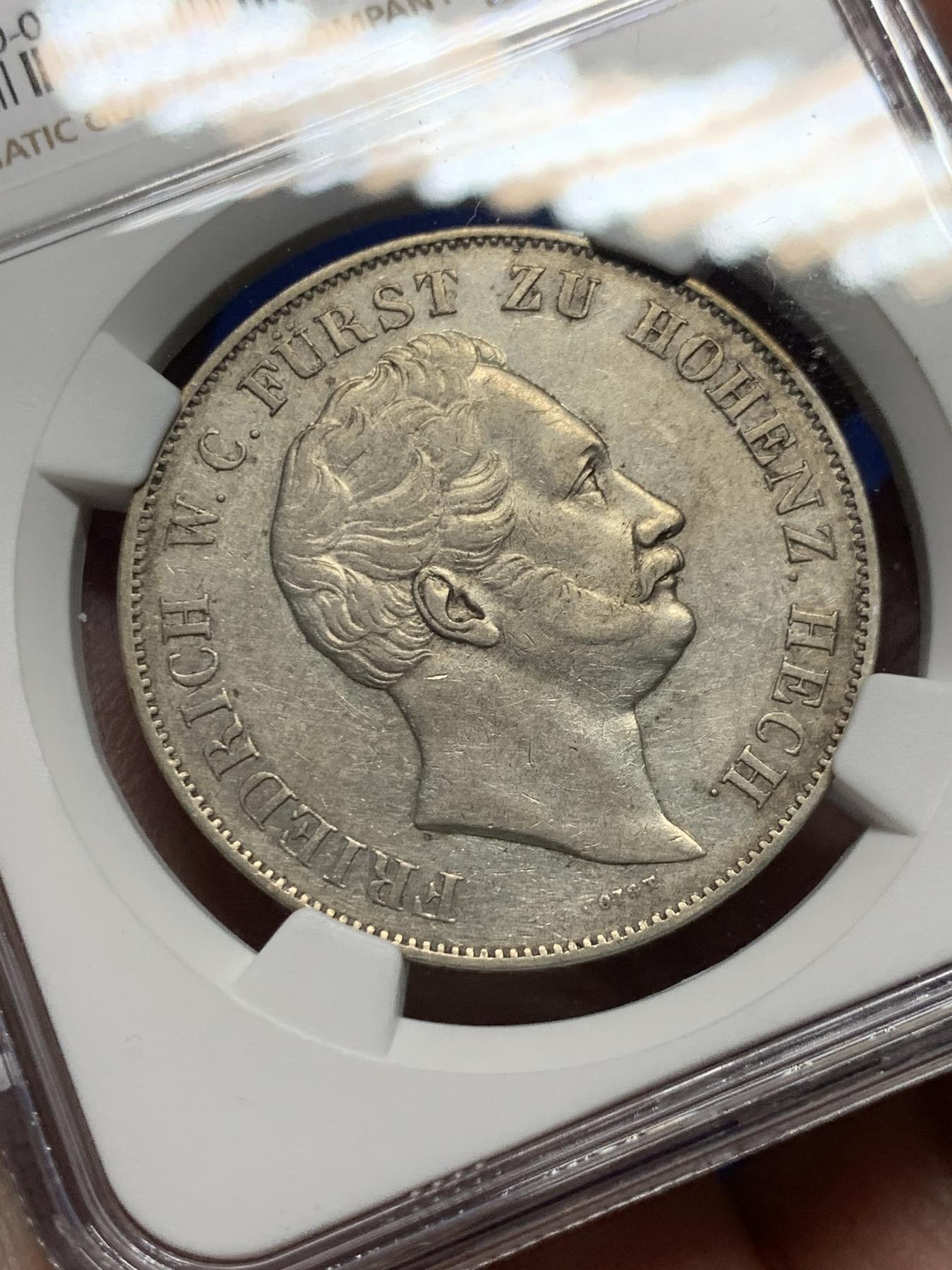 《竞宝斋》第272场- 周日，周一，周二  3场连拍 （全场包邮） 唯一亚军分 NGC AU50 德国 1846 霍亨索伦 2盾银币  21.21克最高55分，4年前7200成交 重量超过后期泰勒不少 对于流通来说4300枚的发行量 足见稀少