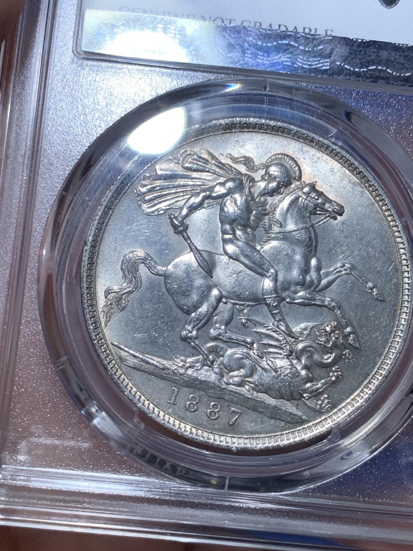 《竞宝斋》第272场- 周日，周一，周二  3场连拍 （全场包邮） PCGS UNCD 英国1887维多利亚高冠马剑克朗银币