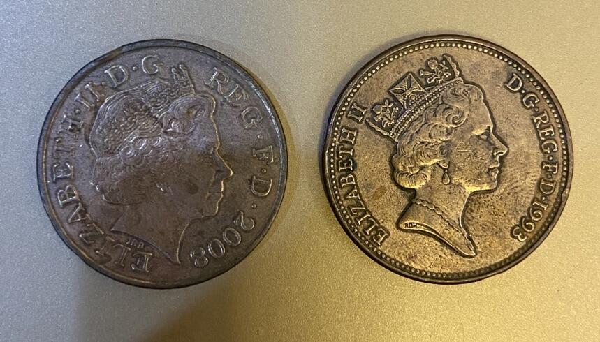 【炜奕收藏】古币纪念币专场，0佣金，全场0+1 两枚不同时期英国2便士