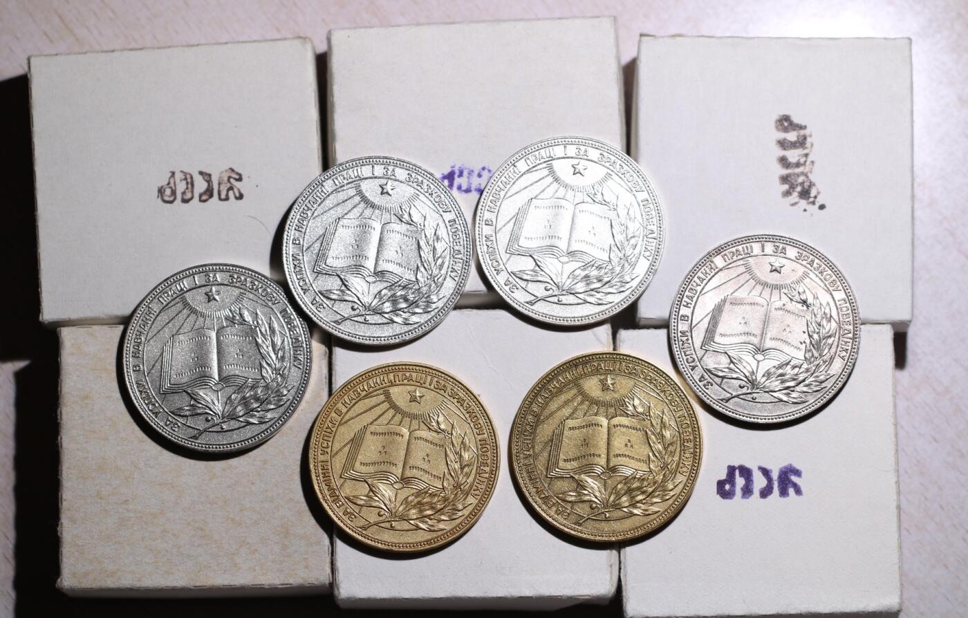 大猫徽章拍卖第248期 苏联学霸一组 原盒 6盒6章