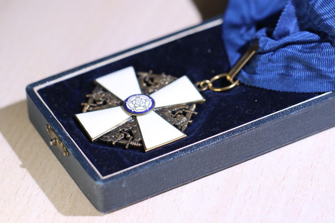 大猫徽章拍卖第248期 芬兰指挥官级白玫瑰勋章 银质 早期版本 