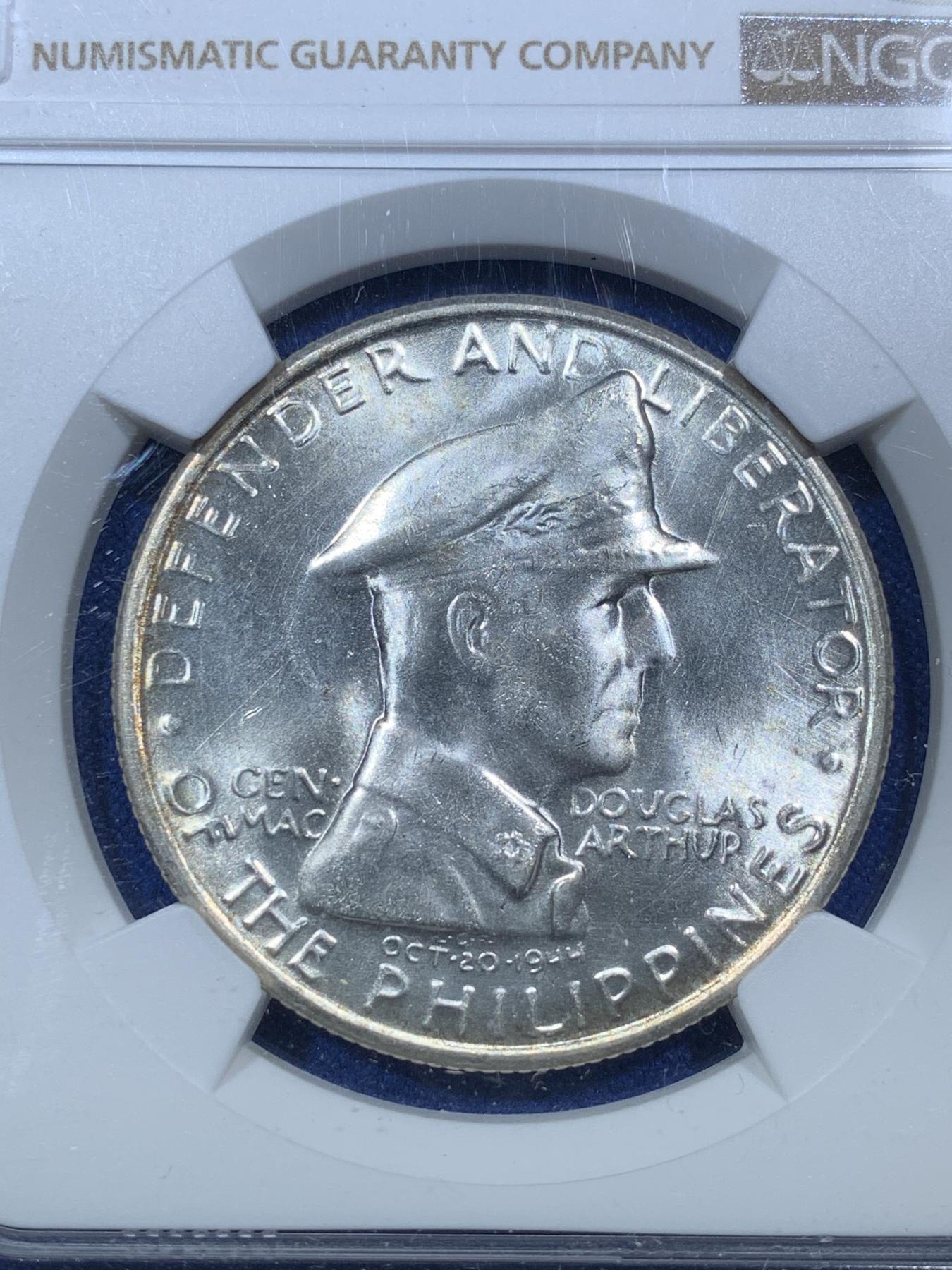 《竞宝斋》第272场- 周日，周一，周二  3场连拍 （全场包邮） NGC MS64  菲律宾1947年麦克阿瑟1比索纪念银币 币原霜光强烈带边道环彩 五星评论家 菲律宾和日本太上皇