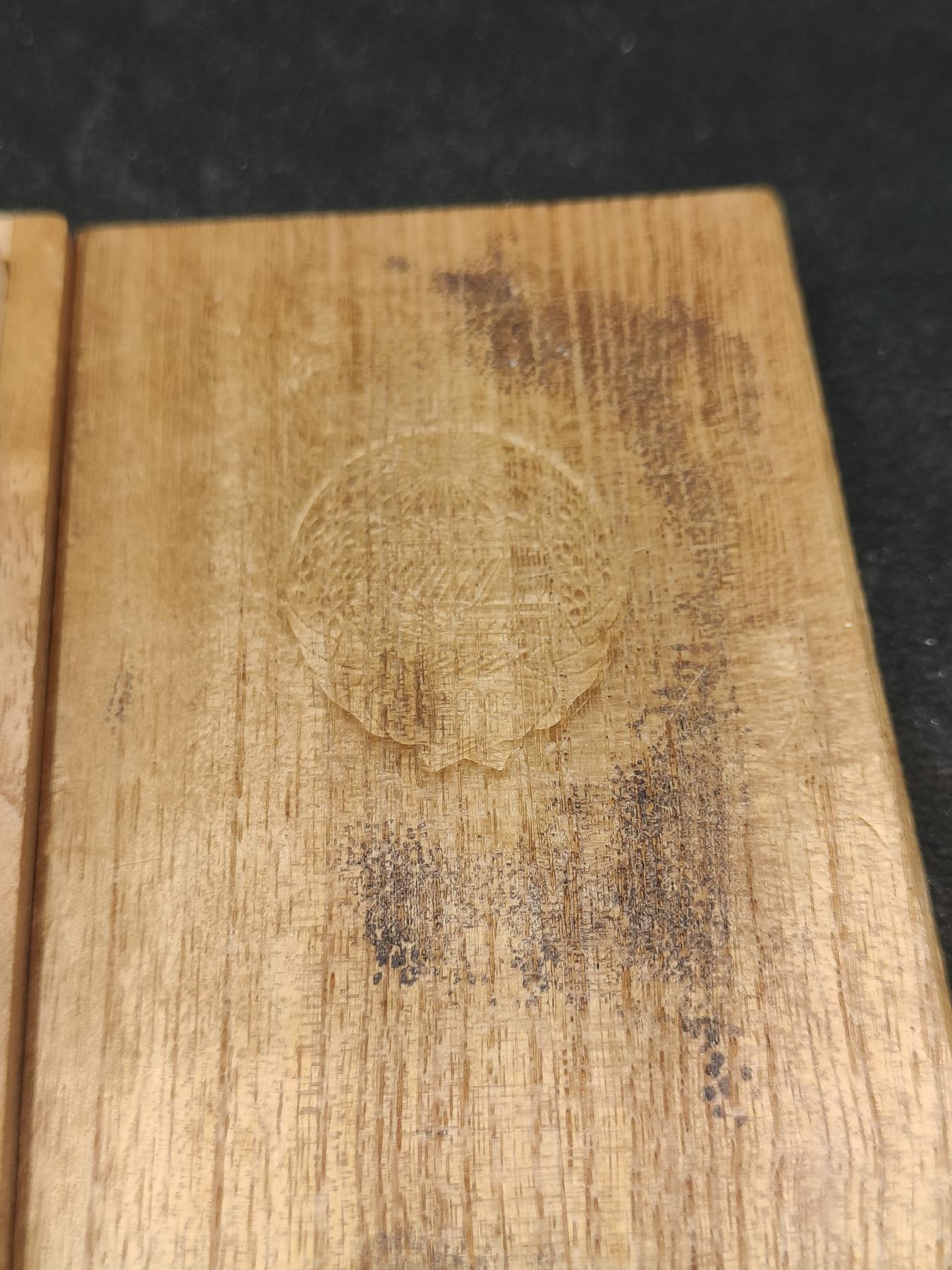 全场0元起拍 第160期 咸鱼国勋章拍卖专场 5月29日（周三）下午6：00开始 早期木盒 朝总联版国徽盒朝鲜功劳奖章