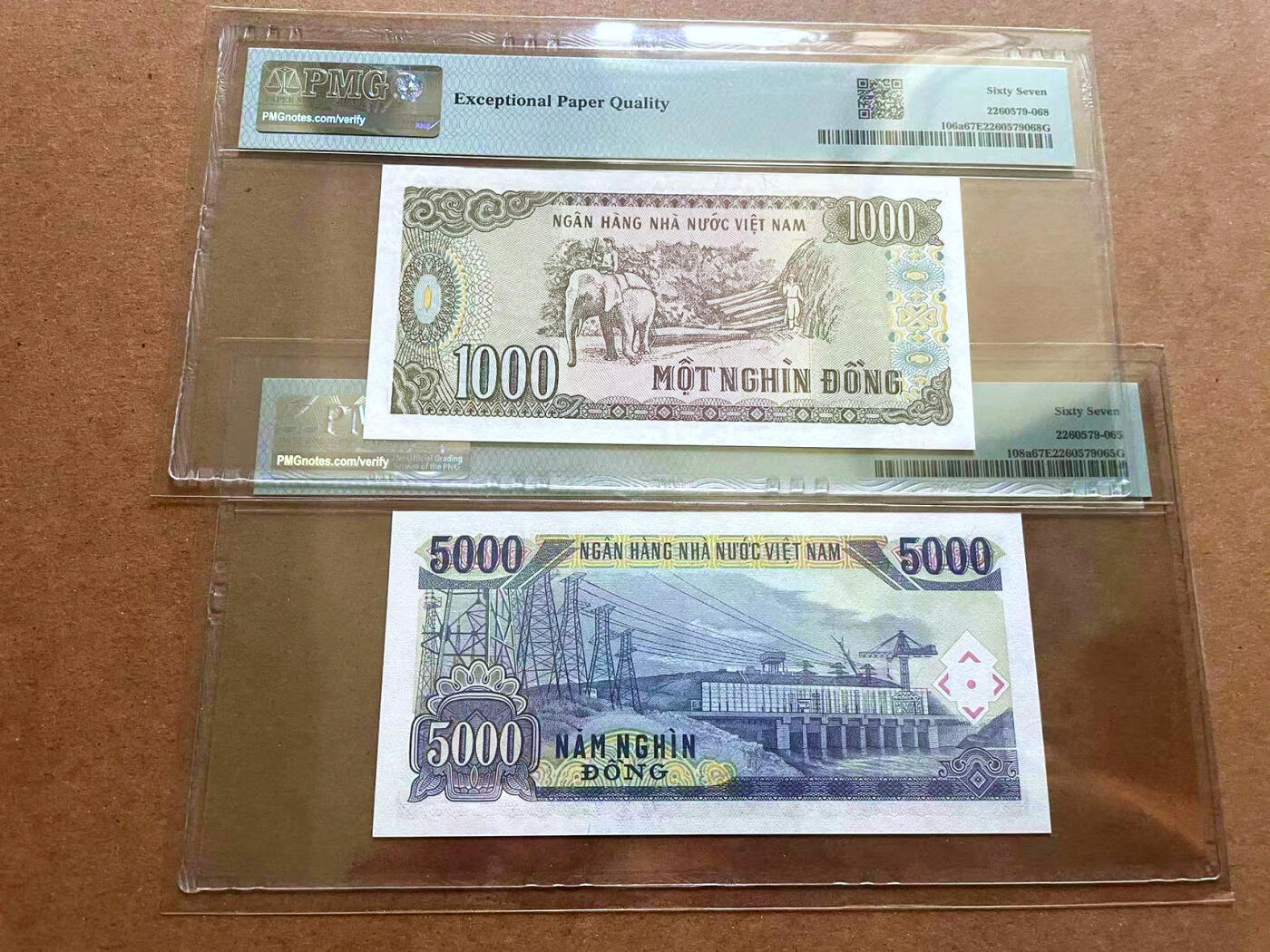 【Blue Auction】✨世界纸币精拍第482期【精】 【一组2张 666豹子号】越南 1988-91年1000-5000盾 PMG67EPQ 高分