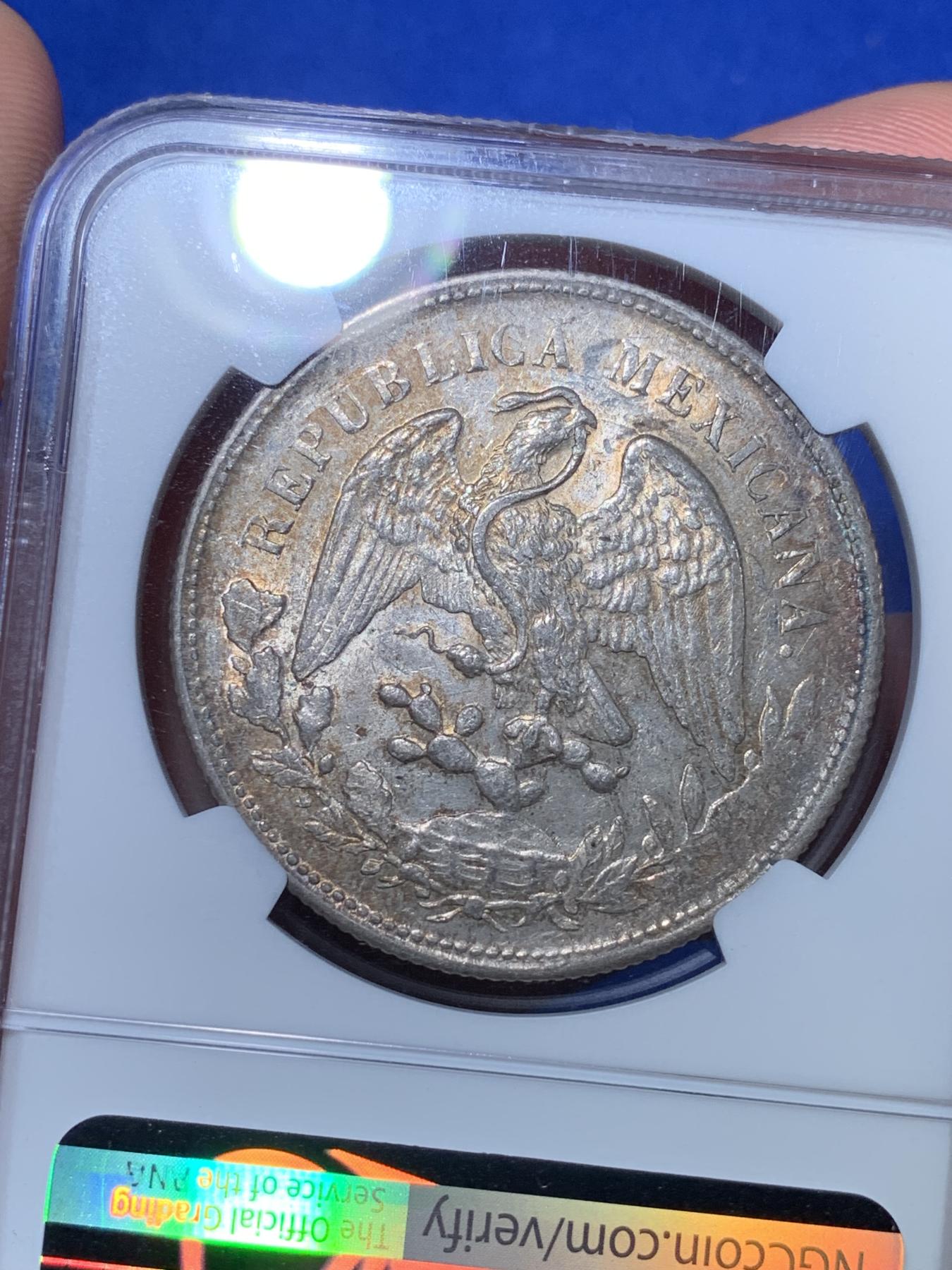 《竞宝斋》第272场- 周日，周一，周二  3场连拍 （全场包邮） NGC MS62 墨西哥1901年ZS厂直边鹰洋8R银币 淡彩 鹰面金包浆 压印还不错 羽毛比较全