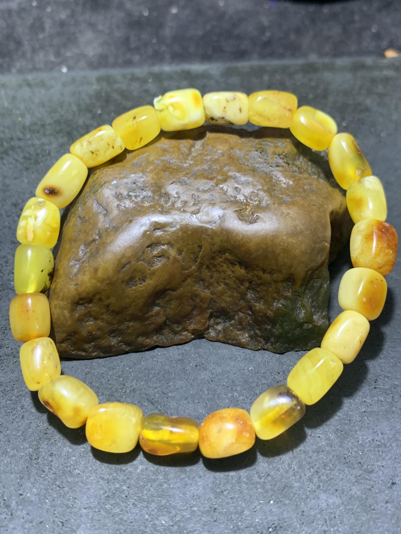 天然乌克兰蜜蜡随形手串1条！，