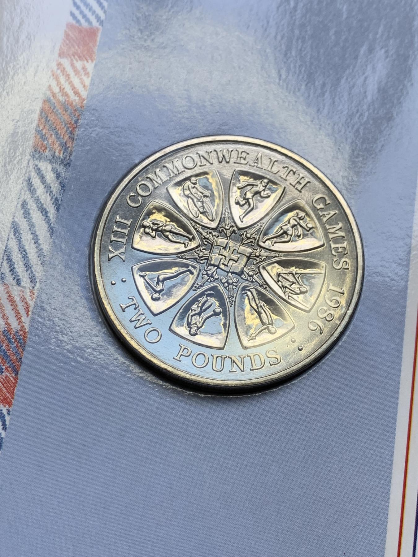 《竞宝斋》第272场- 周日，周一，周二  3场连拍 （全场包邮） 格恩西1985，1986，1987，英国皇家造币厂官方装祯2镑一组，相对少见，漂亮！