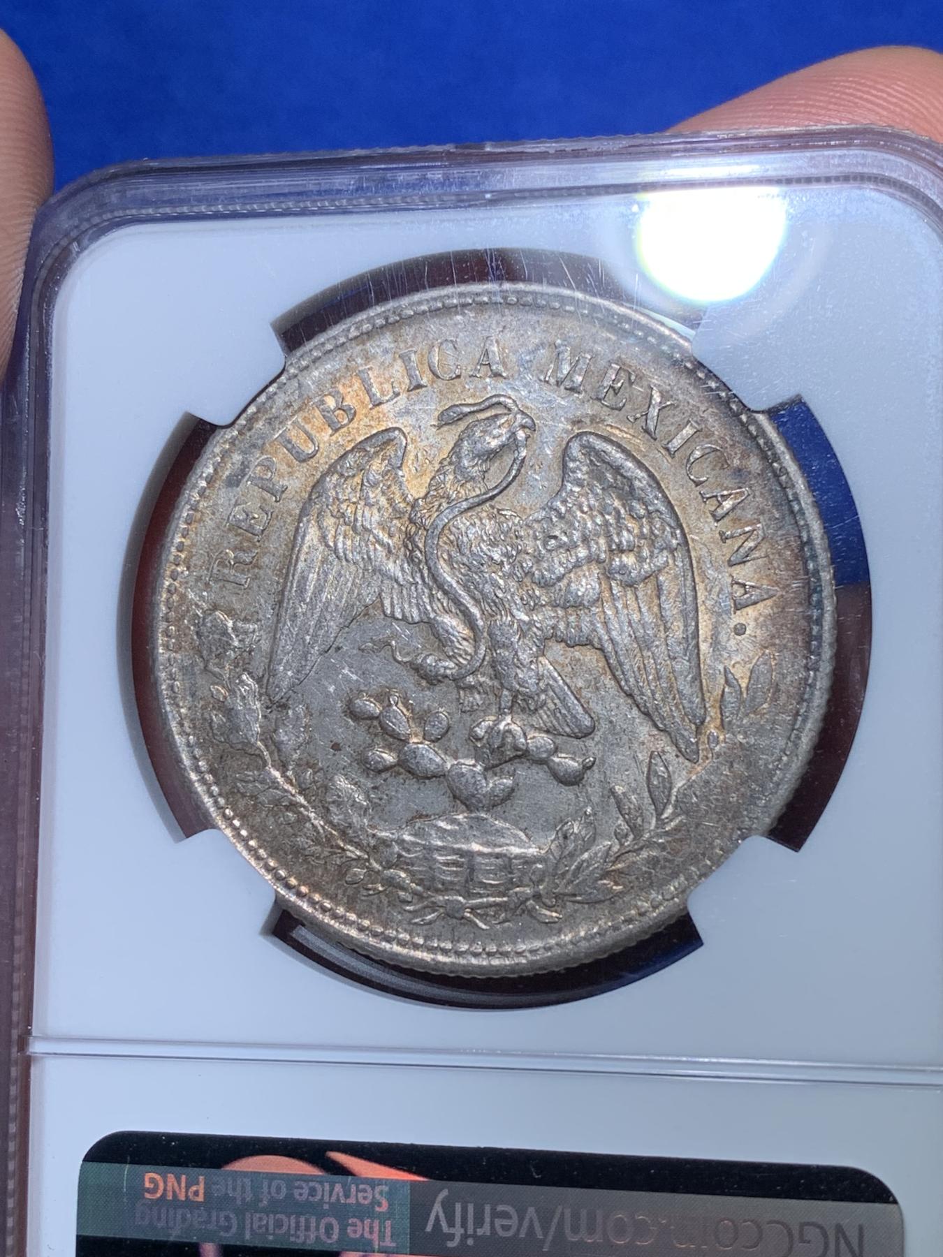 《竞宝斋》第272场- 周日，周一，周二  3场连拍 （全场包邮） NGC MS62 墨西哥1901年ZS厂直边鹰洋8R银币 淡彩 鹰面金包浆 压印还不错 羽毛比较全