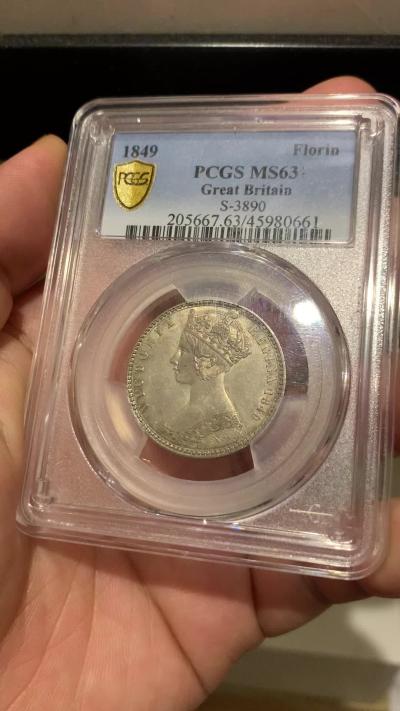 《竞宝斋》第272场- 周日，周一，周二  3场连拍 （全场包邮） PCGS MS63 英国1849维多利亚无神弗洛林 欧洲包浆 色彩匀称 底板出色 热门品种 近年受人追捧 一枚足以入藏！