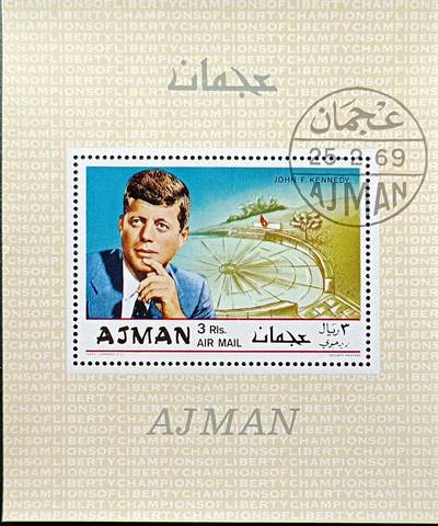↓君缘收藏116期☞钱币邮品↓无佣金、可寄存、满10元包邮  - 阿治曼邮票， 1969年 肯尼迪 小型张