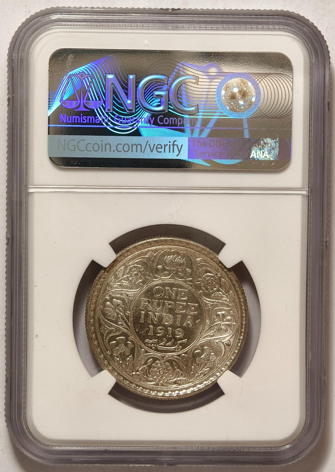 紫瑗钱币——第464期 英属印度 1919年 B版 乔治五世 1卢比 银币 NGC MS61