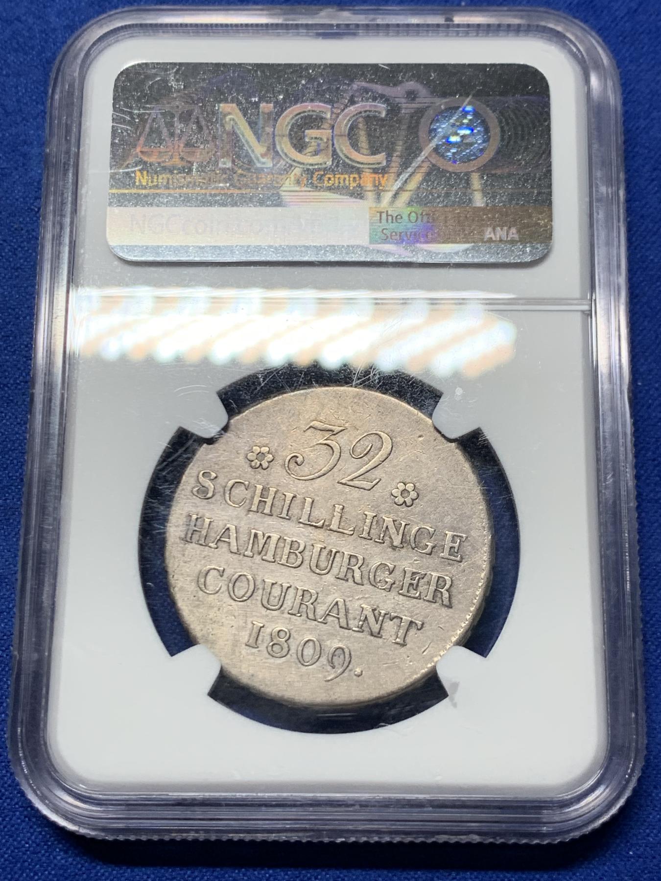 《竞宝斋》第272场- 周日，周一，周二  3场连拍 （全场包邮） NGC XFD 德国汉堡1809年32先令银币 盒子上沿有磕