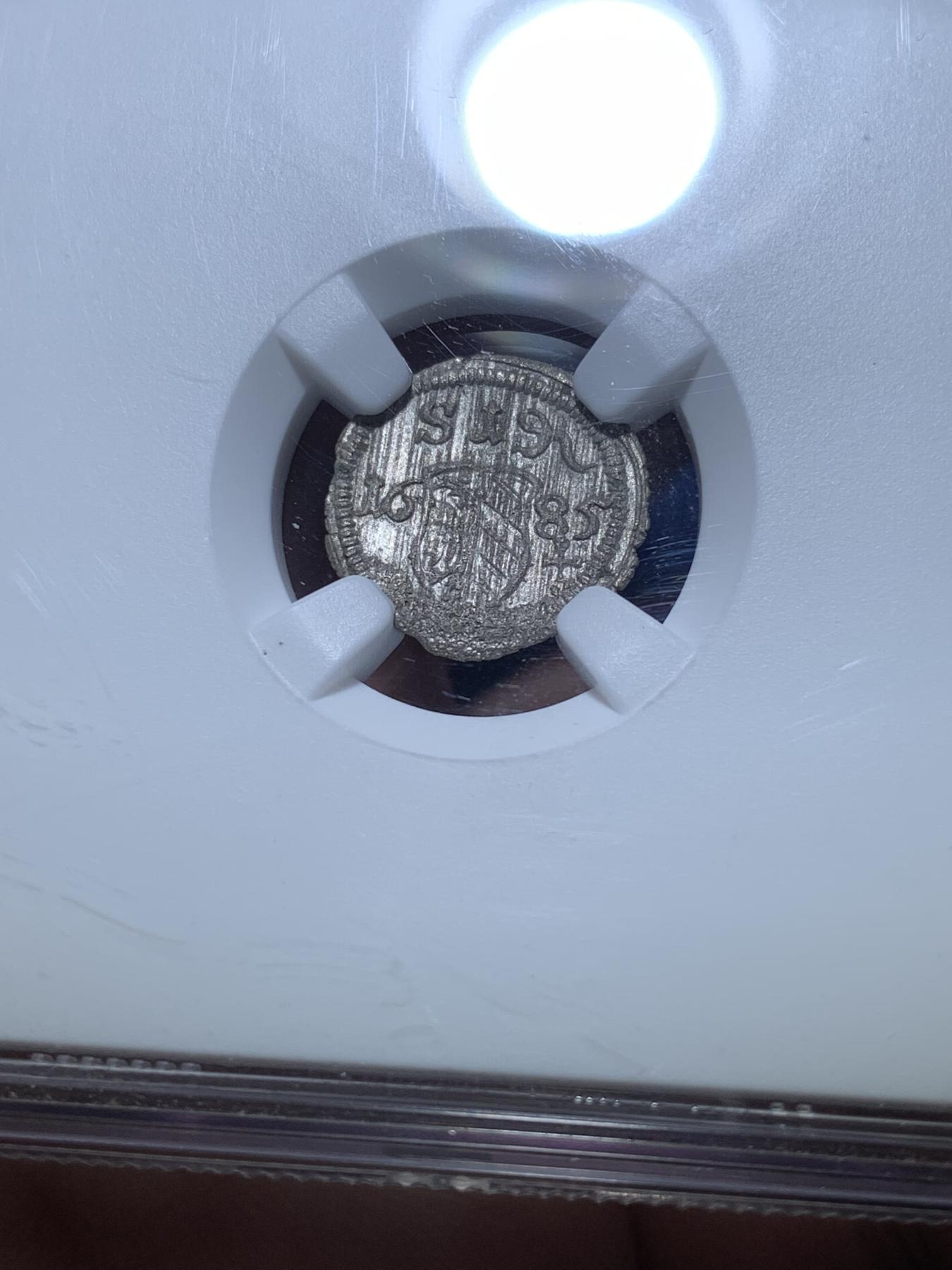 《竞宝斋》第272场- 周日，周一，周二  3场连拍 （全场包邮） NGC MS63 德国纽伦堡1685年盾徽1芬尼 单面小银币