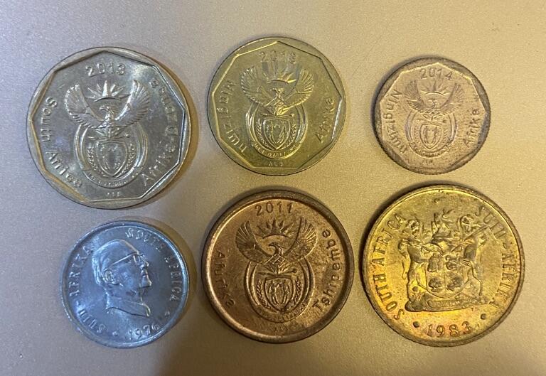 【炜奕收藏】古币纪念币专场，0佣金，全场0+1 南非辅币套币，好品