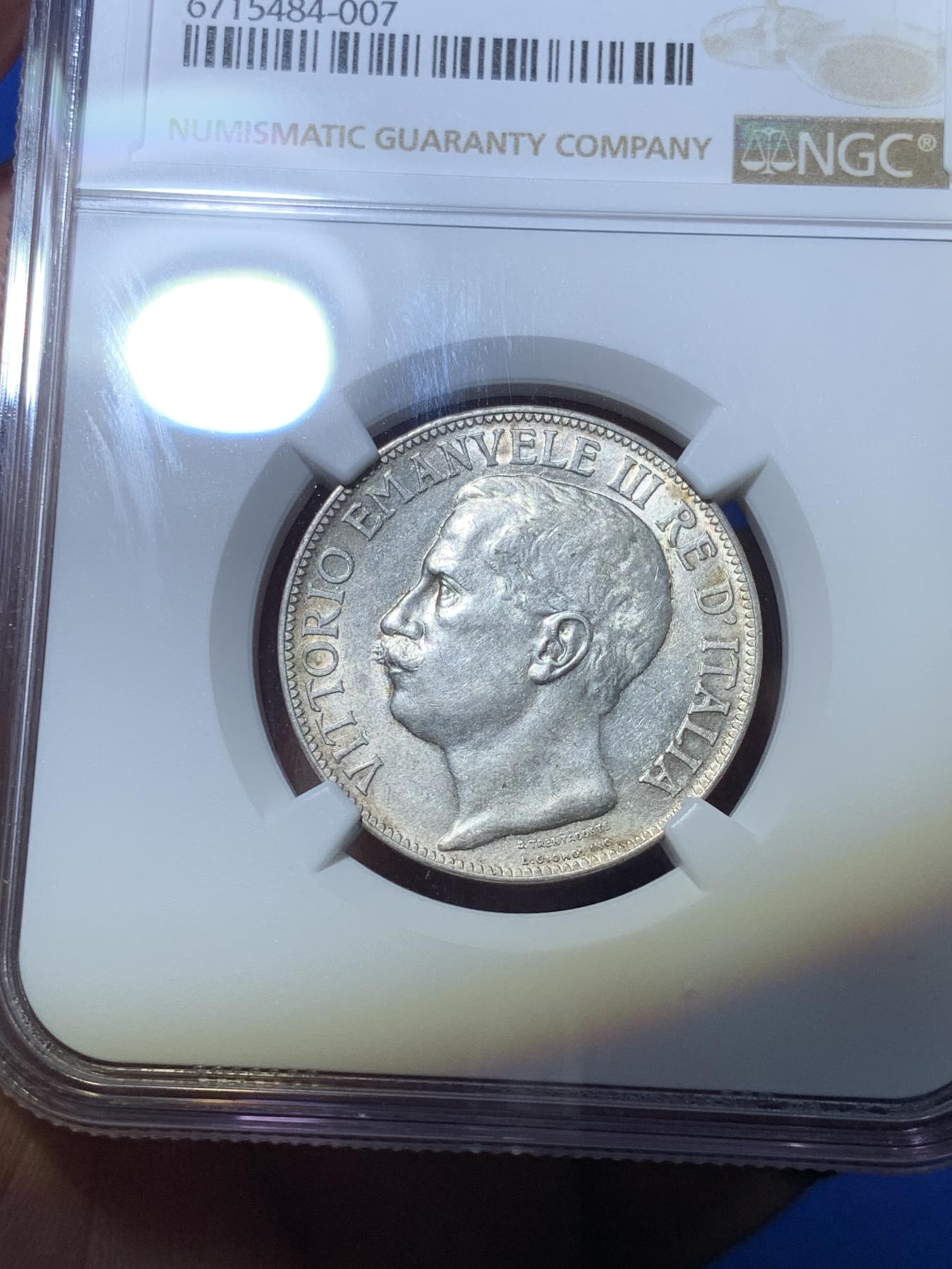 《竞宝斋》第272场- 周日，周一，周二  3场连拍 （全场包邮） NGC AU58 意大利 1911 二里拉银币 托奶 埃马努埃莱三世 罗马厂 经典设计 建国纪念币