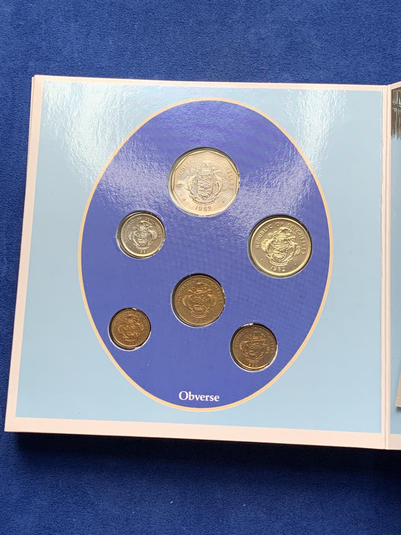 《竞宝斋》第272场- 周日，周一，周二  3场连拍 （全场包邮） 塞舌尔 1982年 英国皇家造币厂官方流通套币