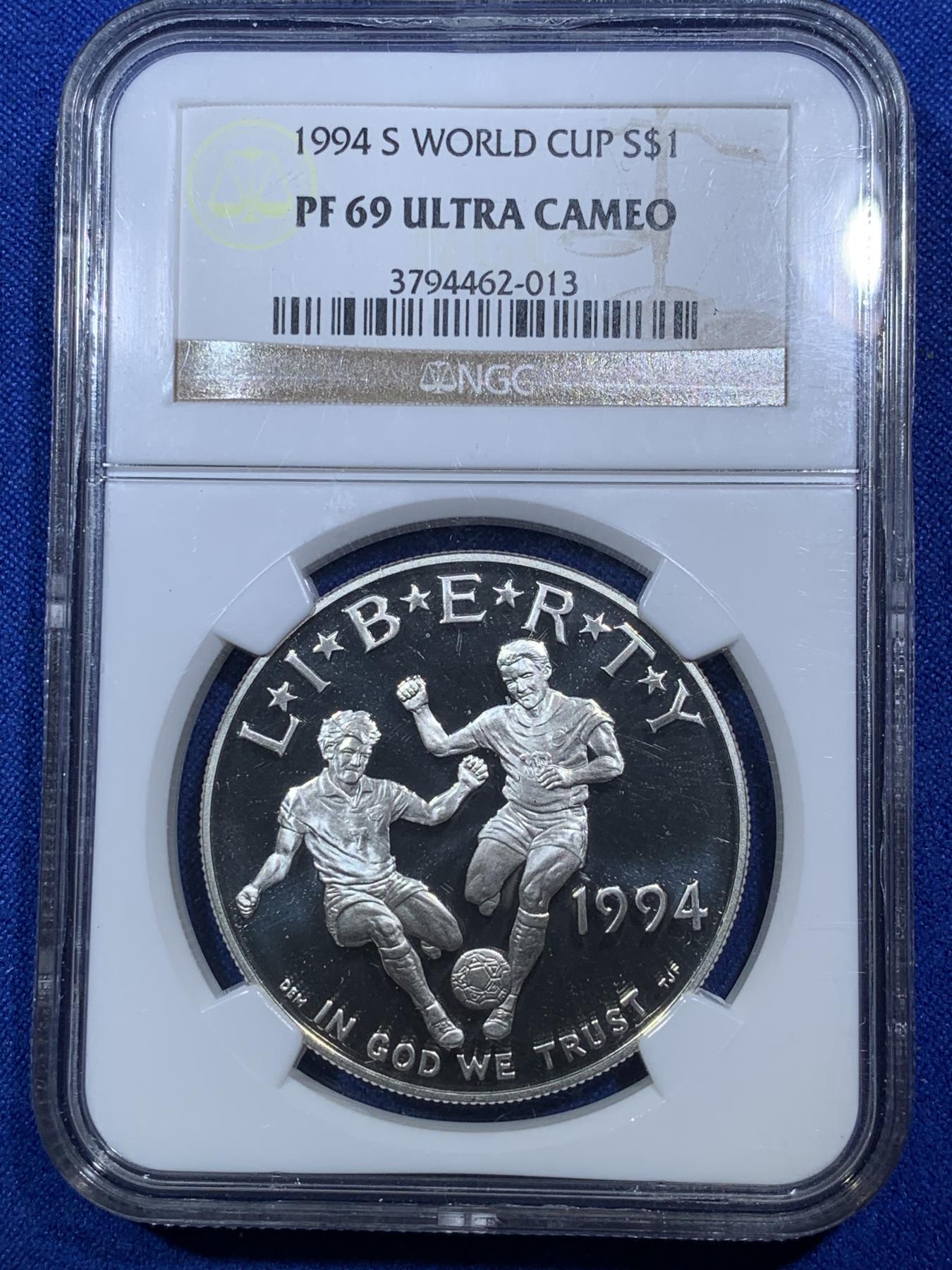 《竞宝斋》第272场- 周日，周一，周二  3场连拍 （全场包邮） NGC PF69UC 美国1994年S版世界杯1美元大银币