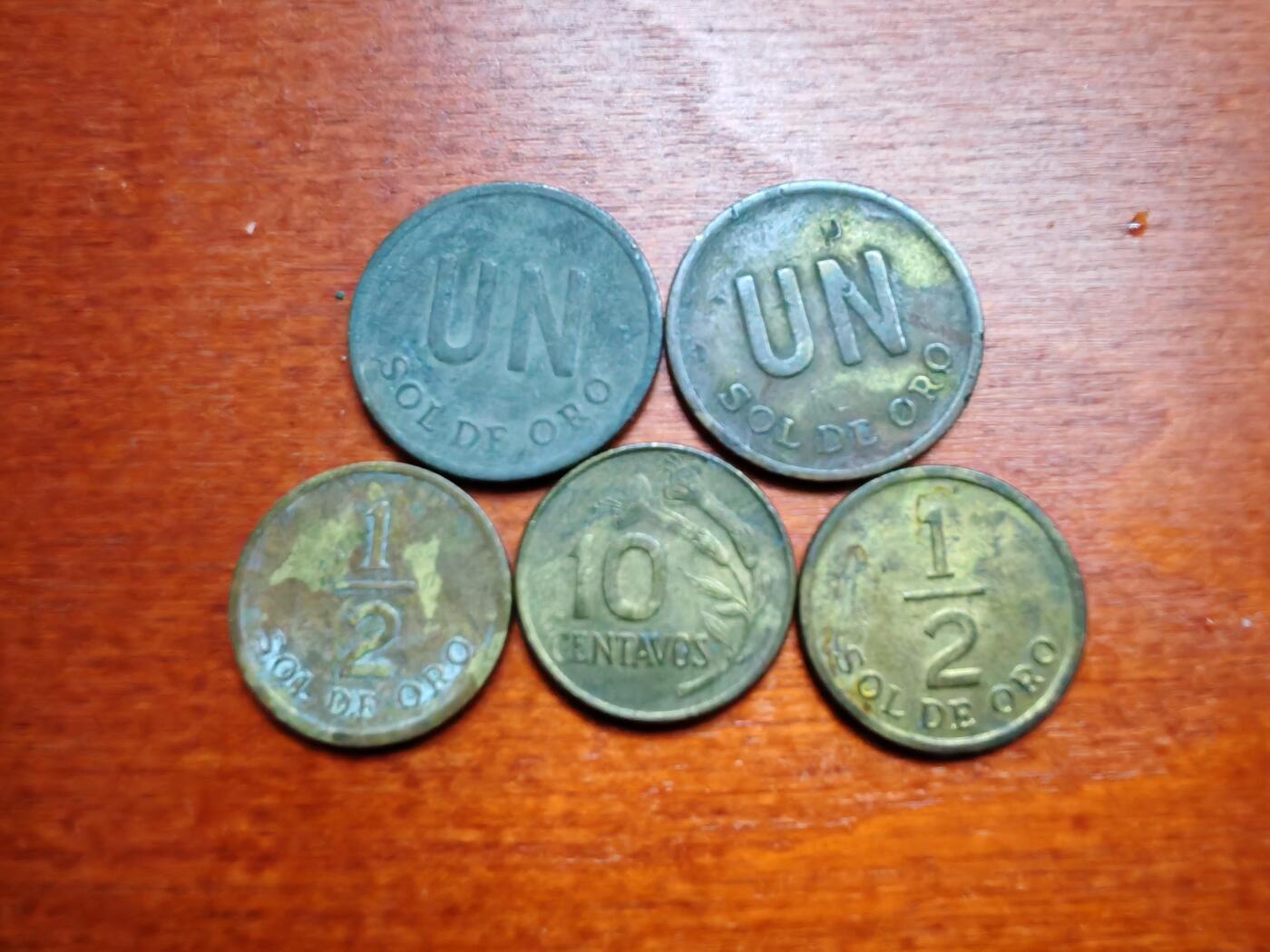 长老汇龙年散币拍卖第一场 1975-76秘鲁铜币，5枚