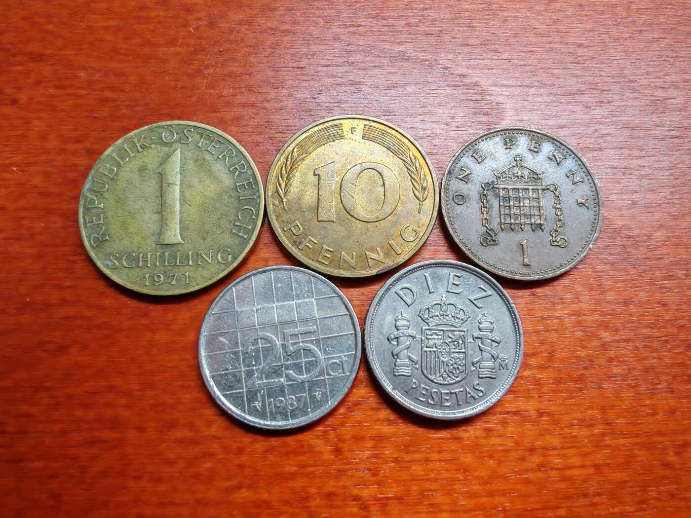 长老汇龙年散币拍卖第一场 1971-93西班牙、德国、奥地利、英国、荷兰铜镍币，5枚，流通品相如图
