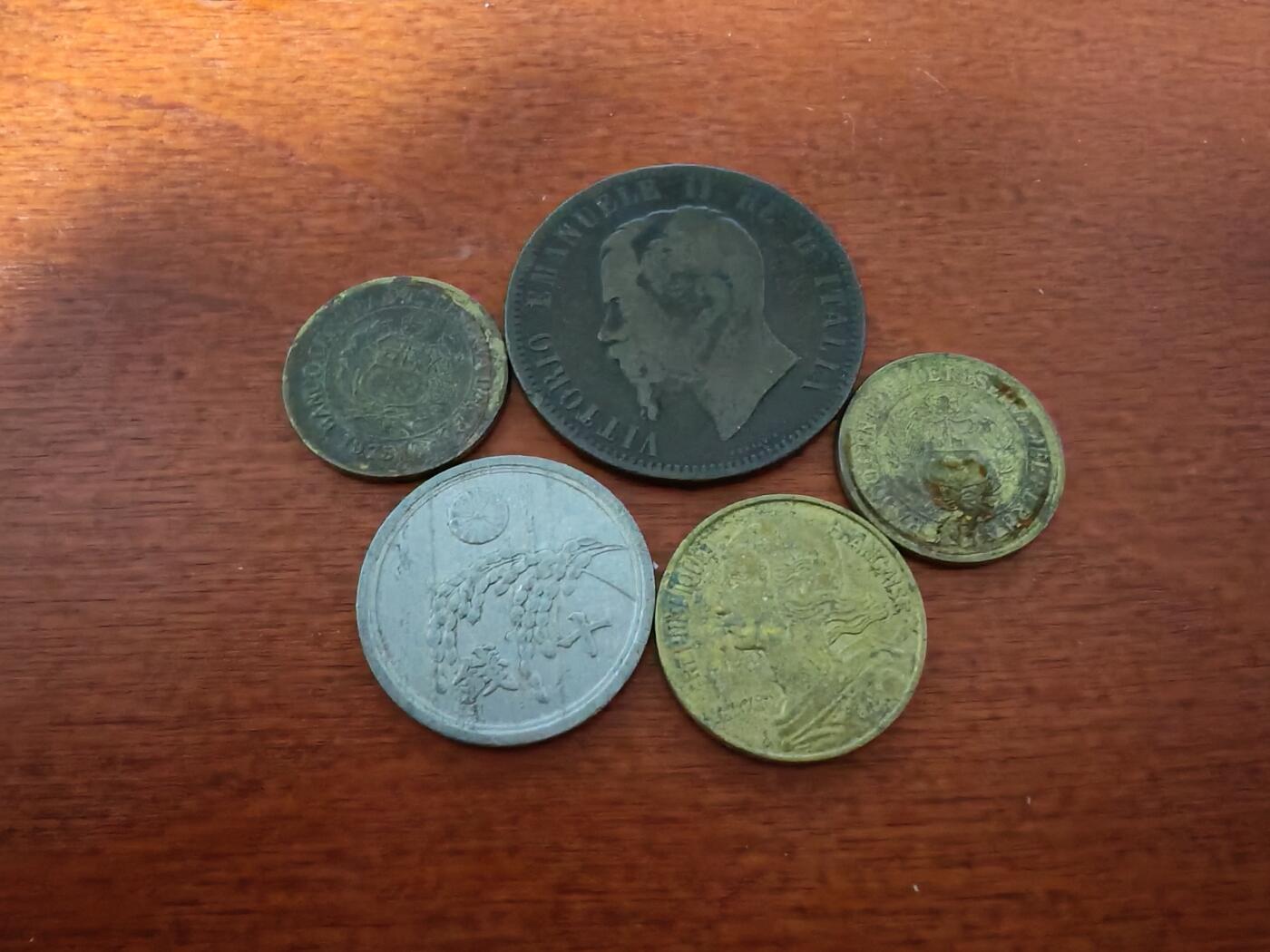 长老汇龙年散币拍卖第一场 1866-1976意大利、法国、日本、秘鲁铜铝币，5枚