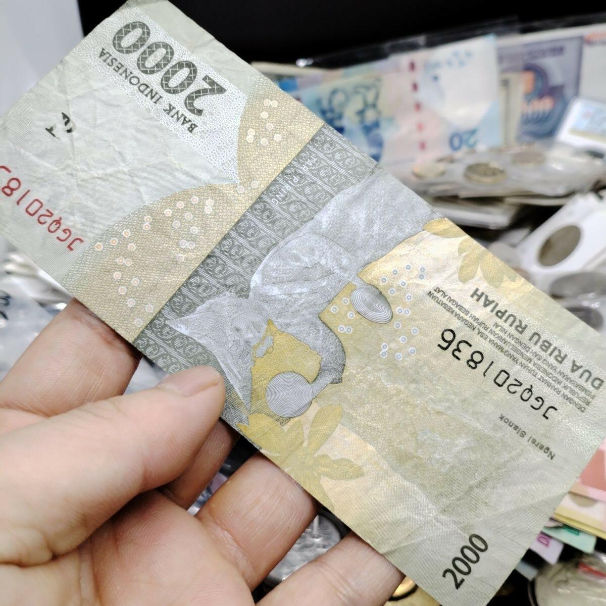 20240723 印度尼西亚纸币2000仙(冠号随机发货)旧币8品外国钱币收藏